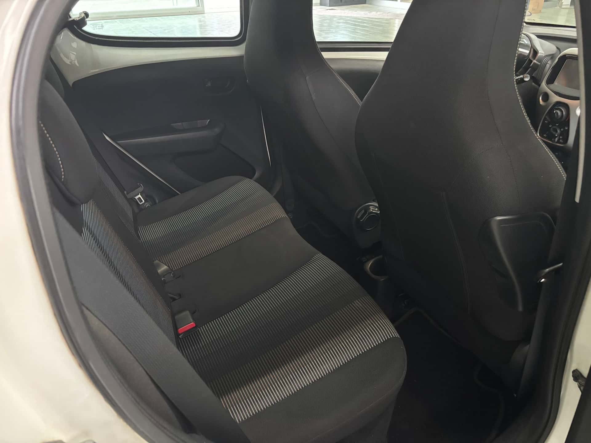 Peugeot 108  5p 1.2 vti 12v Allure - Immagine 22