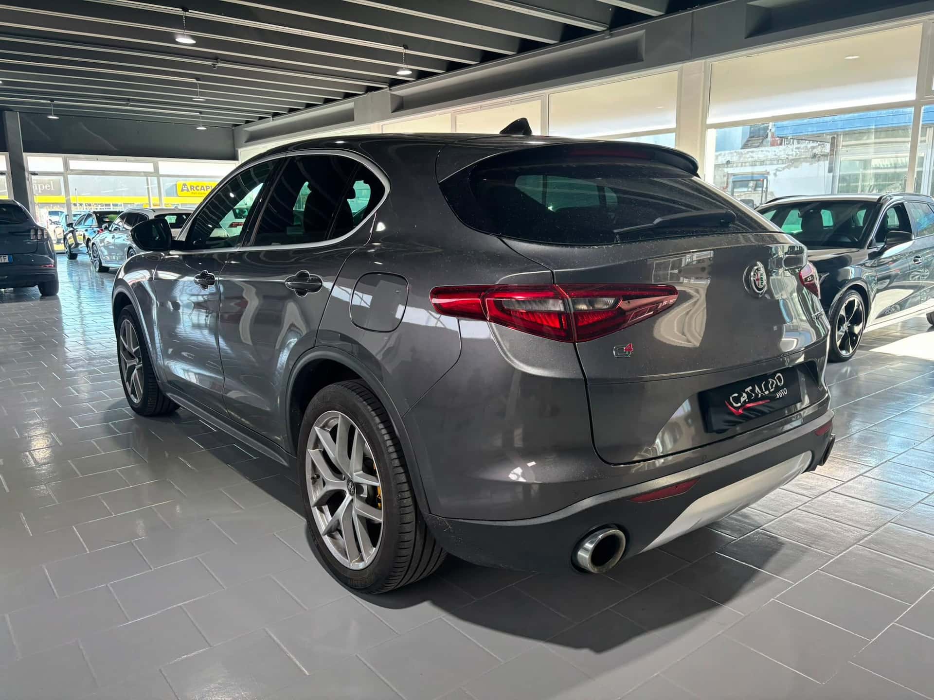 Alfa Romeo Stelvio 2.2 t Executive Q4 210cv auto my19 - Immagine 3