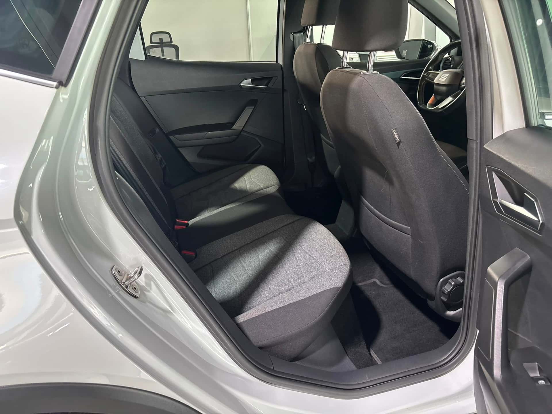 SEAT Arona 2022 1.0 ecotsi Xperience 95cv - Immagine 18