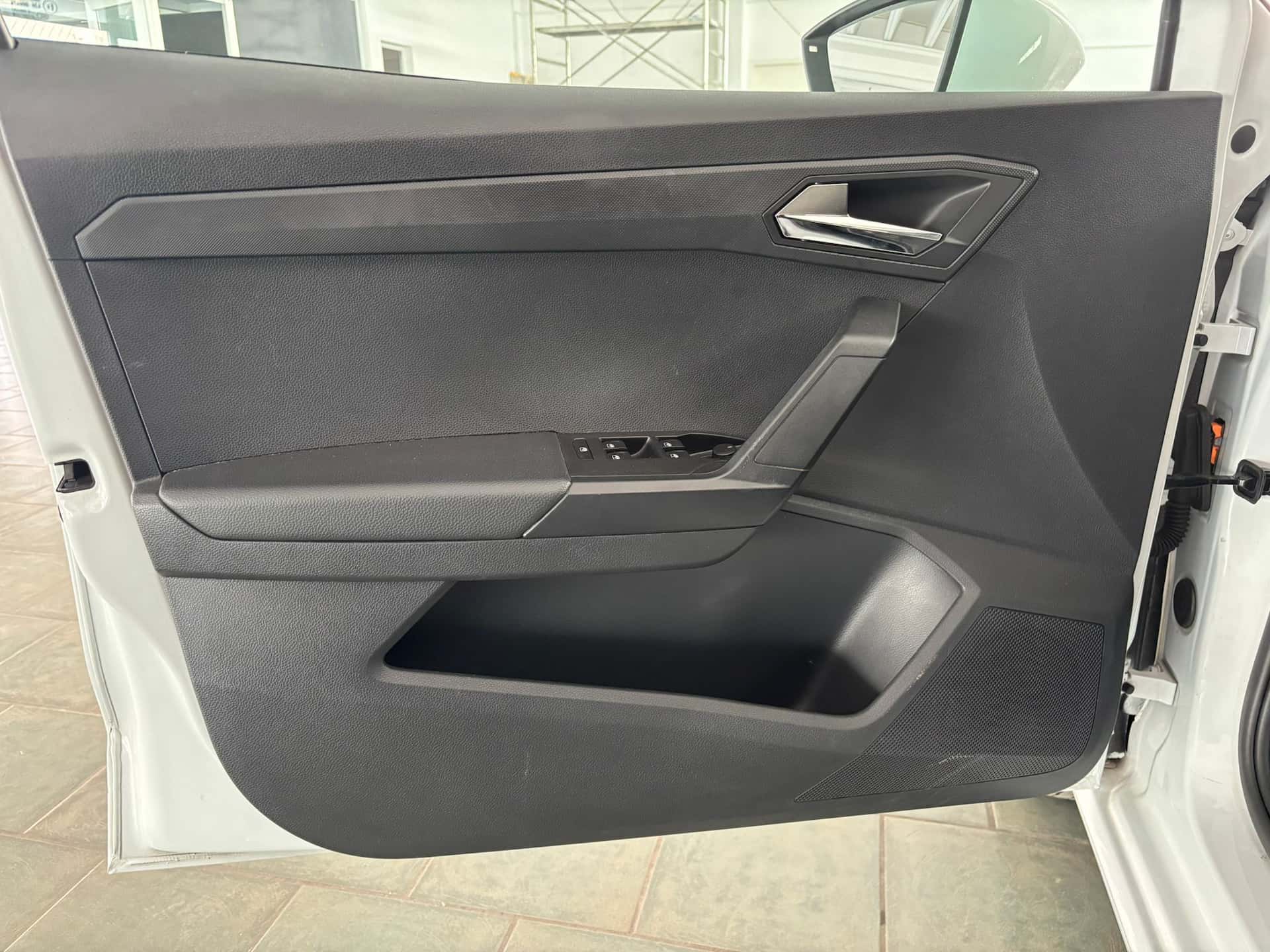 SEAT Ibiza V 2017 1.6 tdi Business 95cv - Immagine 9