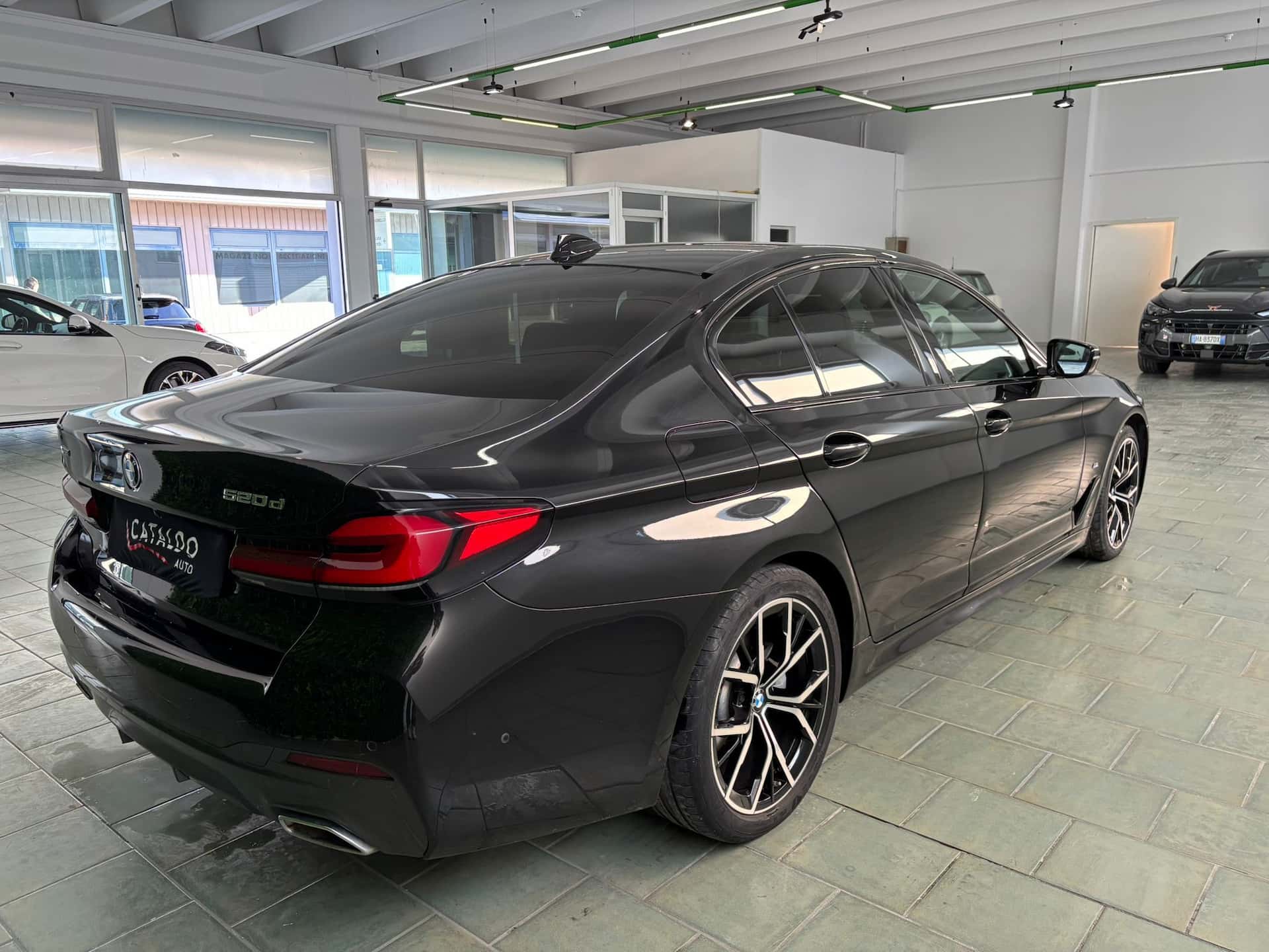 BMW 520 Serie 5 Berlina 520d mhev 48V xdrive Msport auto - Immagine 5