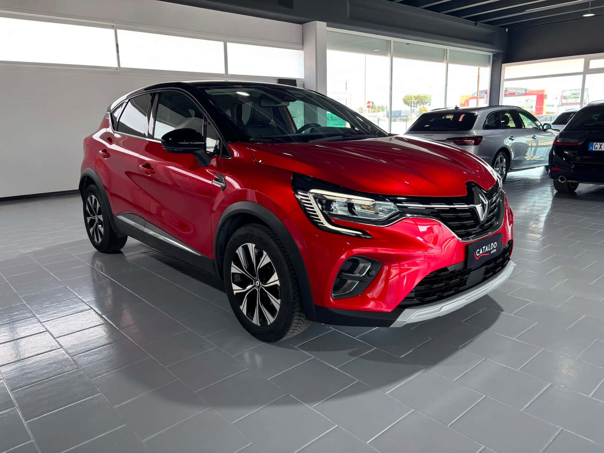 Renault Captur II 2019 1.0 tce Techno 90cv - Immagine 7