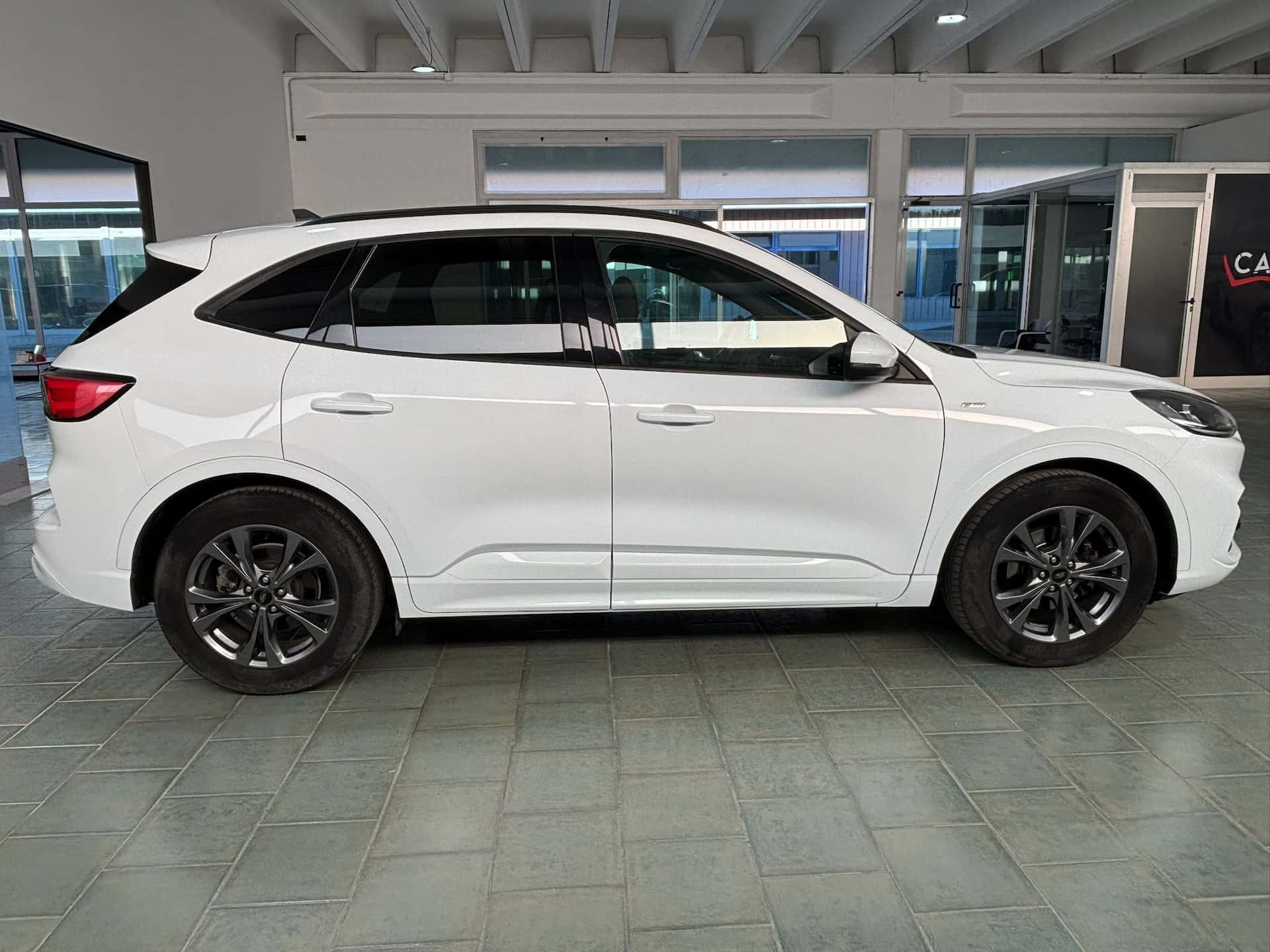 Ford Kuga III 2020 1.5 ecoblue ST-Line 2wd 120cv - Immagine 7