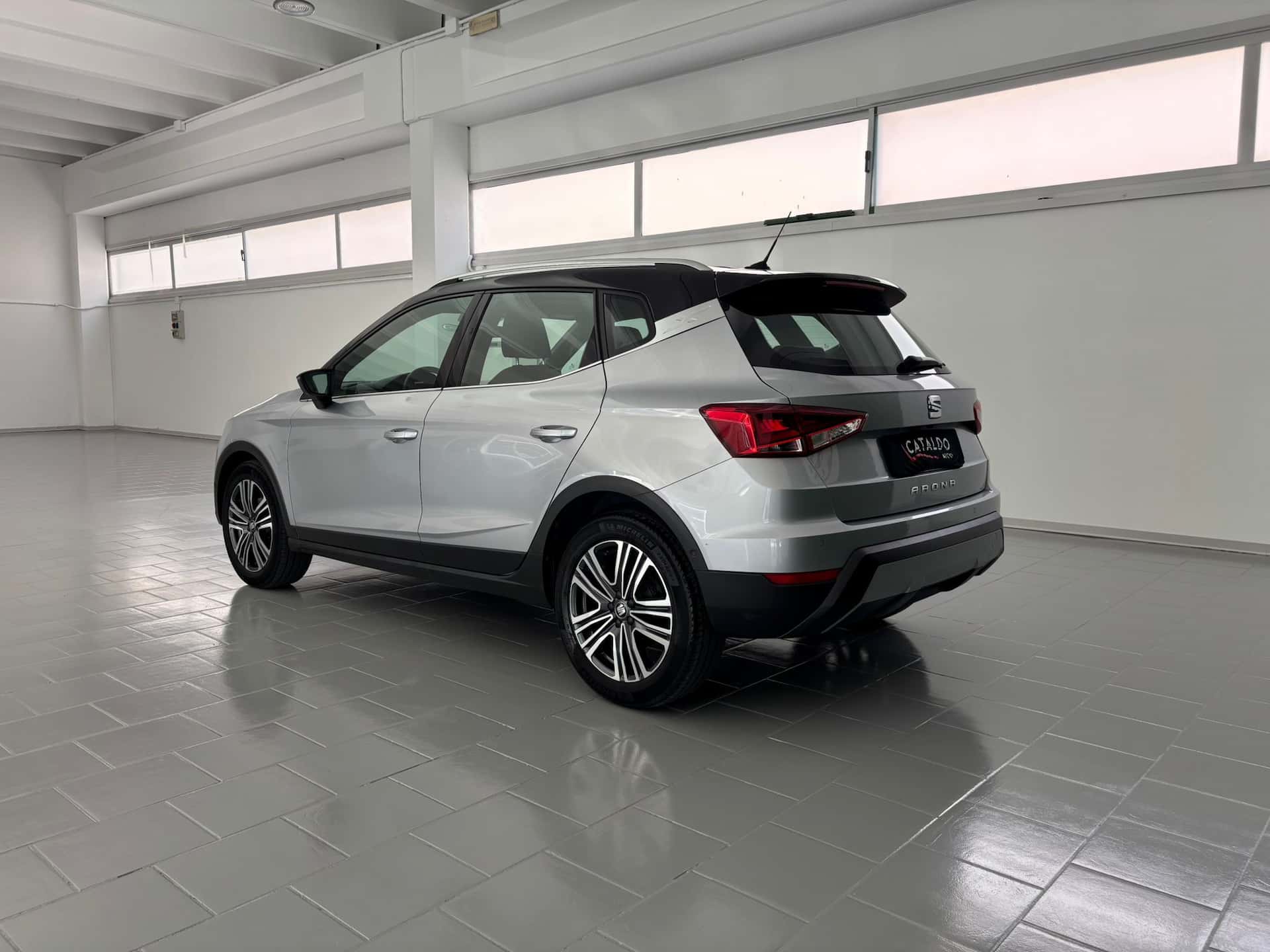SEAT Arona 2017 1.0 ecotsi Xcellence 95cv my18 - Immagine 3