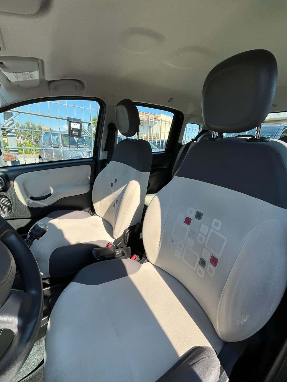 Fiat Panda III 2012 1.2 Lounge 69cv - Immagine 8