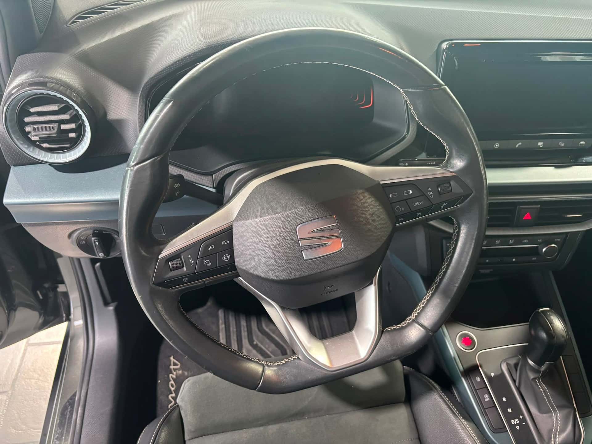SEAT Arona 2022 1.0 ecotsi Xperience 110cv dsg - Immagine 12