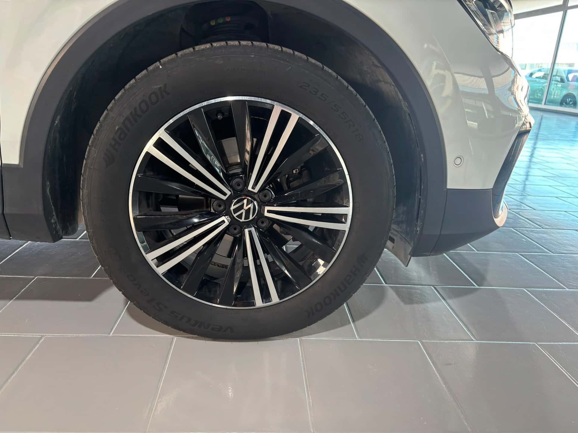 Volkswagen Tiguan II 2021 2.0 tdi Elegance 150cv dsg - Immagine 23