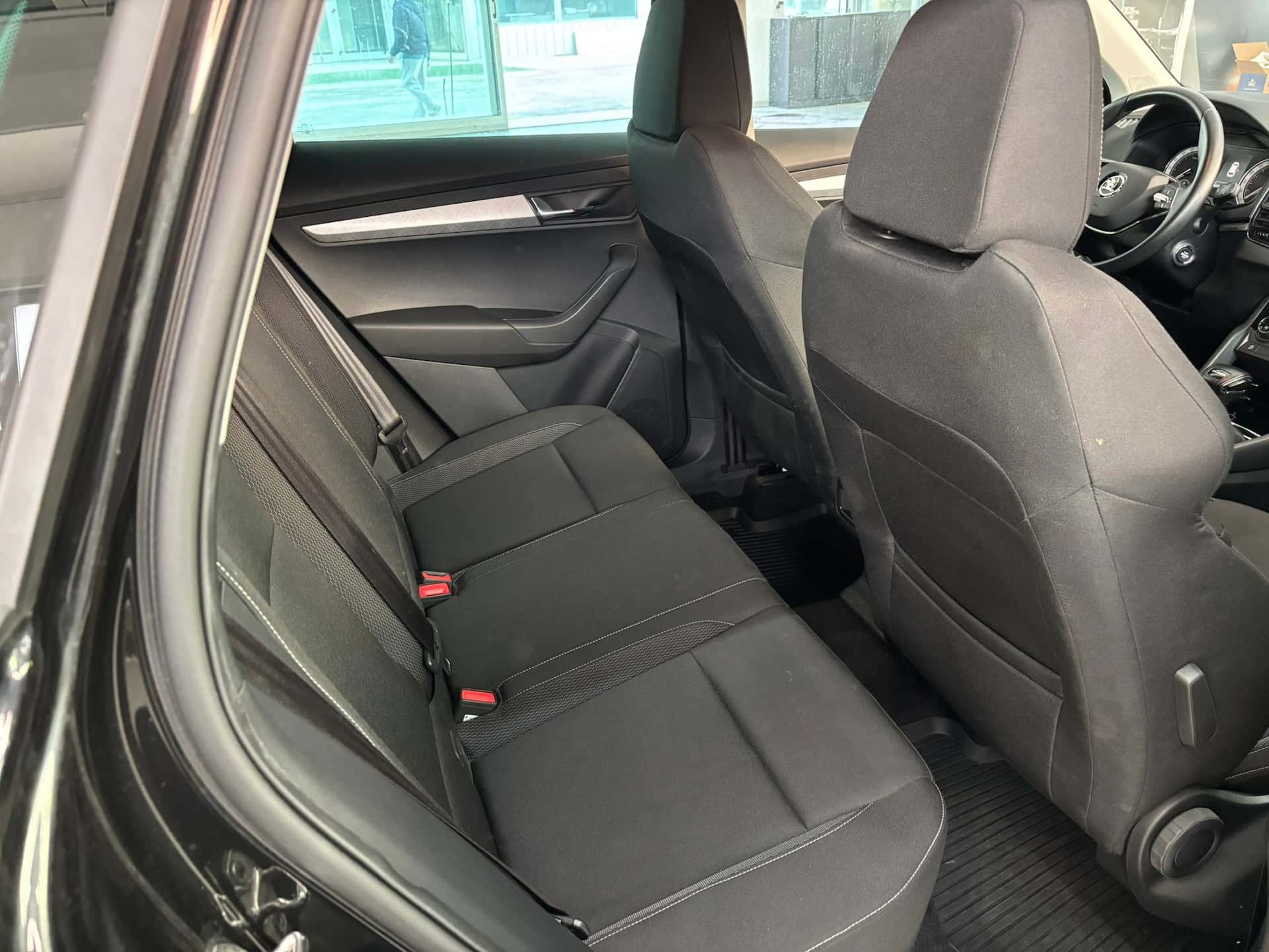 Skoda Karoq 2.0 tdi evo Executive 115cv dsg - Immagine 21