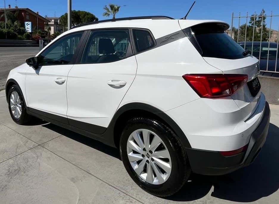 SEAT Arona 2022 1.0 ecotsi Style 95cv - Immagine 2