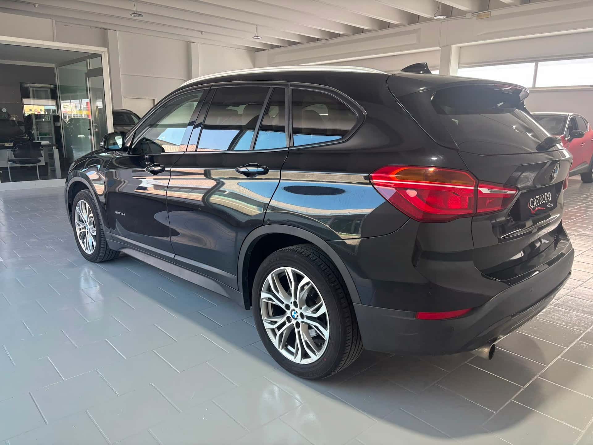 BMW X1 F48 sdrive18d Advantage auto - Immagine 3