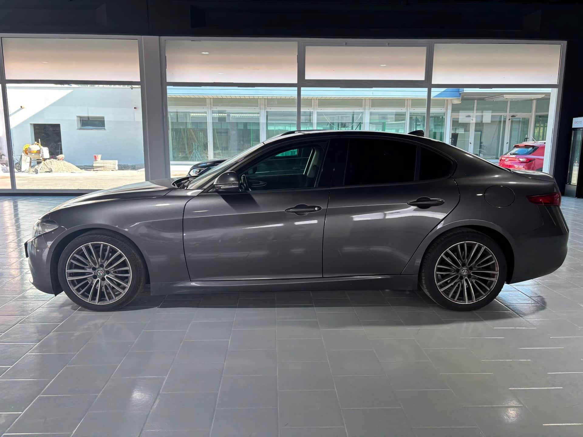 Alfa Romeo Giulia 2.2 Turbodiesel 180 CV Super - Immagine 2