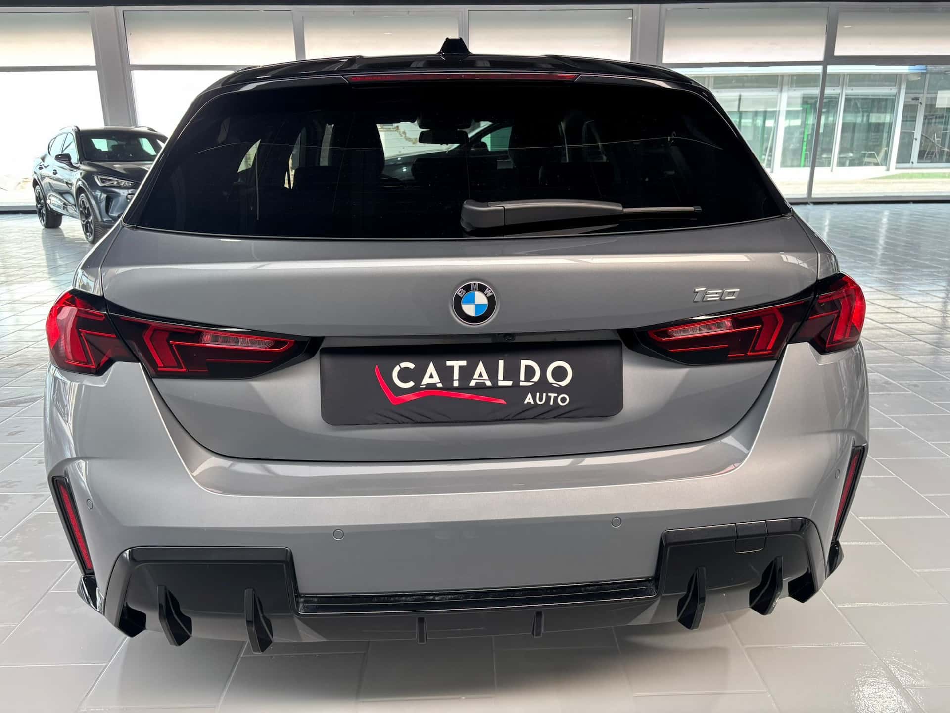 BMW 120 Serie 1 F70 48V MSport auto - Immagine 4