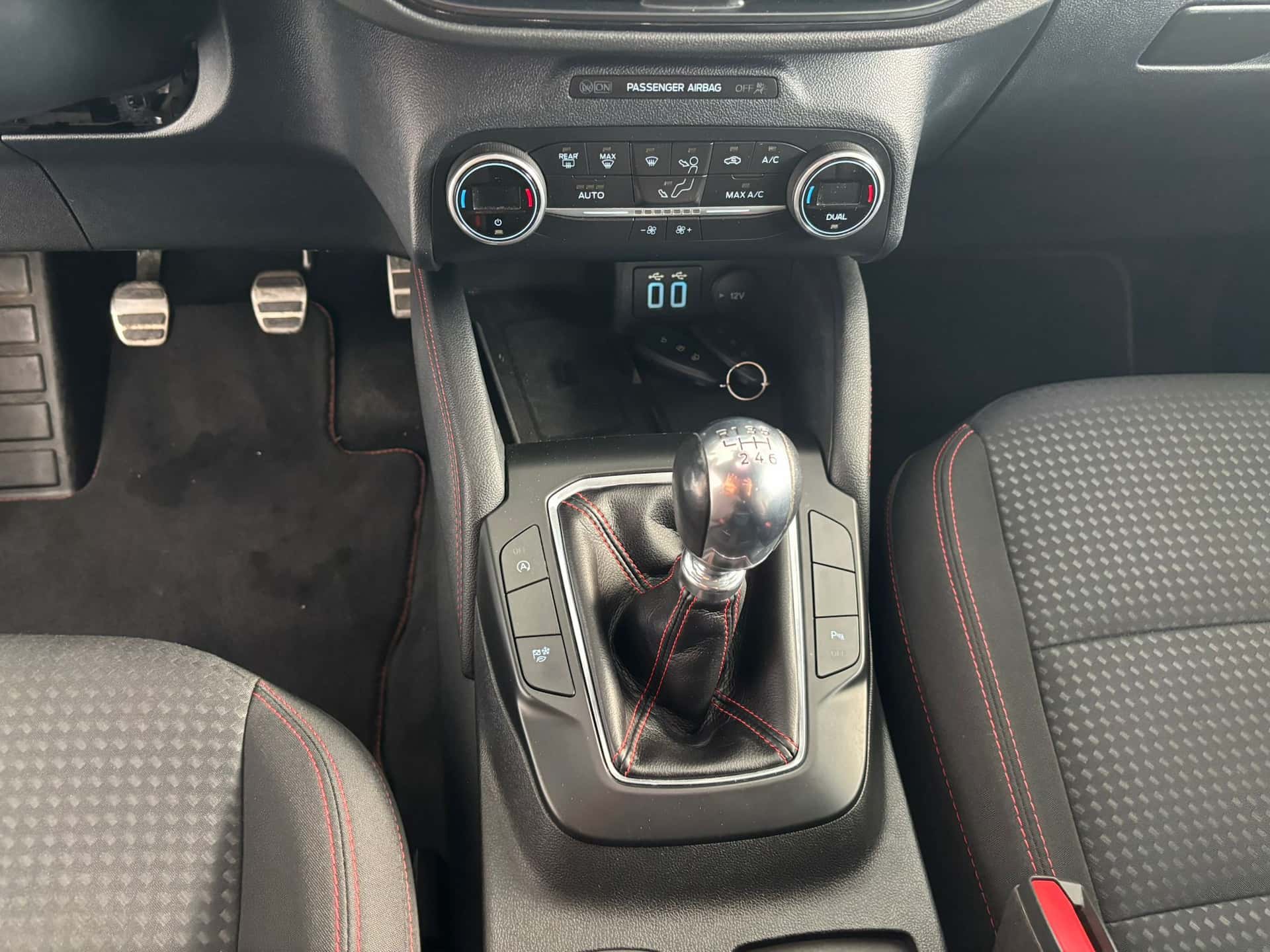 Ford Kuga III 2020 1.5 ecoblue ST-Line 2wd 120cv - Immagine 15