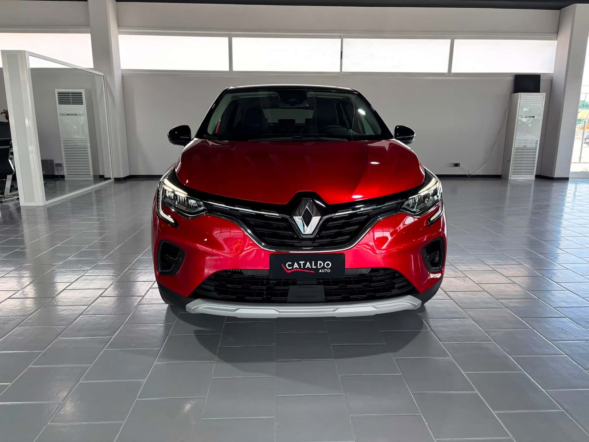 Renault Captur II 2019 1.0 tce Techno 90cv - Immagine 8