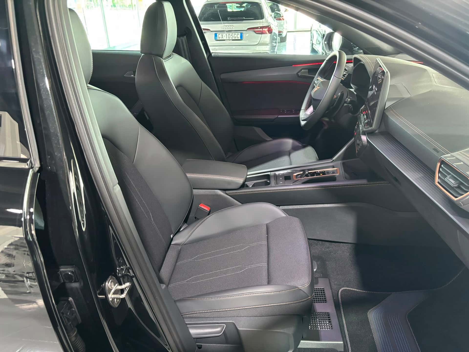 CUPRA Formentor 2024 1.5 e-hybrid 204cv dsg - Immagine 17