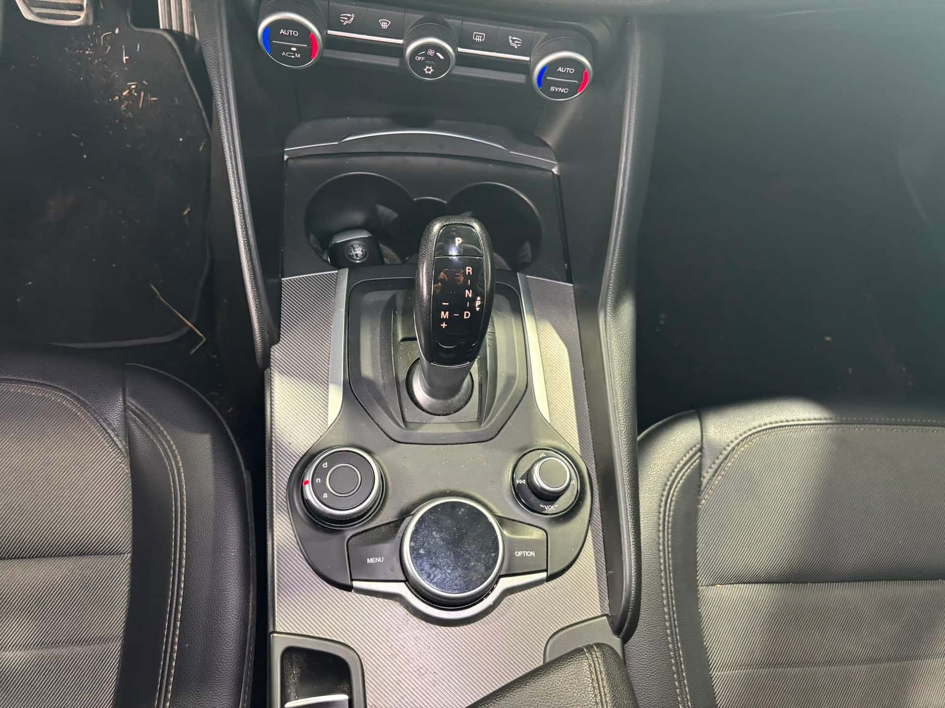 Alfa Romeo Giulia 2.2 Turbodiesel 180 CV Super - Immagine 14