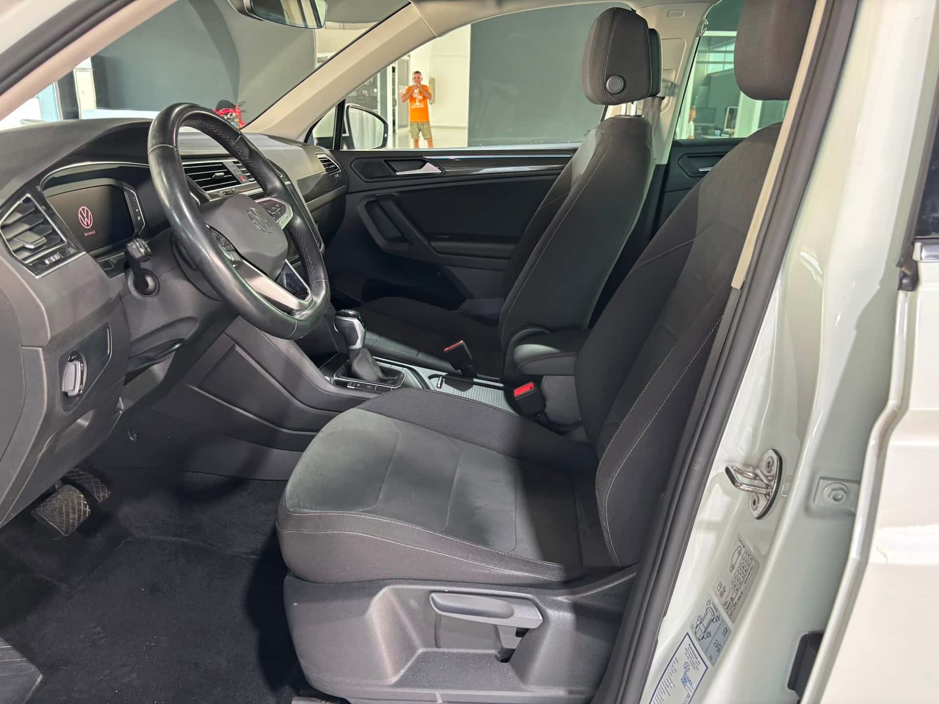 Volkswagen Tiguan II 2021 2.0 tdi Elegance 150cv dsg - Immagine 10