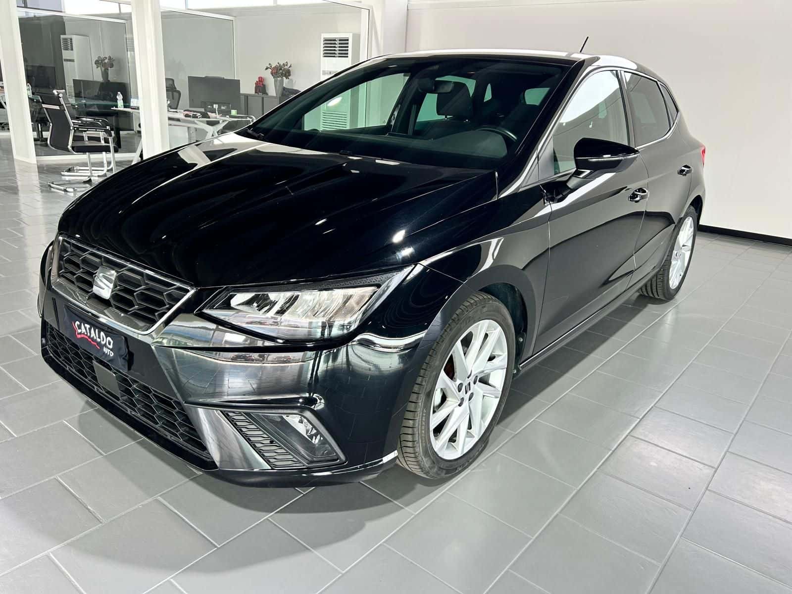 SEAT Ibiza V 2017 1.0 ecotsi FR 95cv - Immagine 1