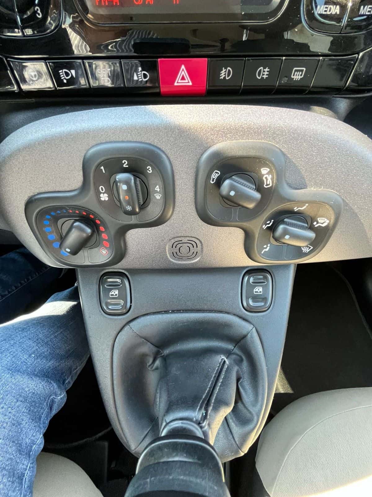 Fiat Panda III 2012 1.2 Lounge 69cv - Immagine 10