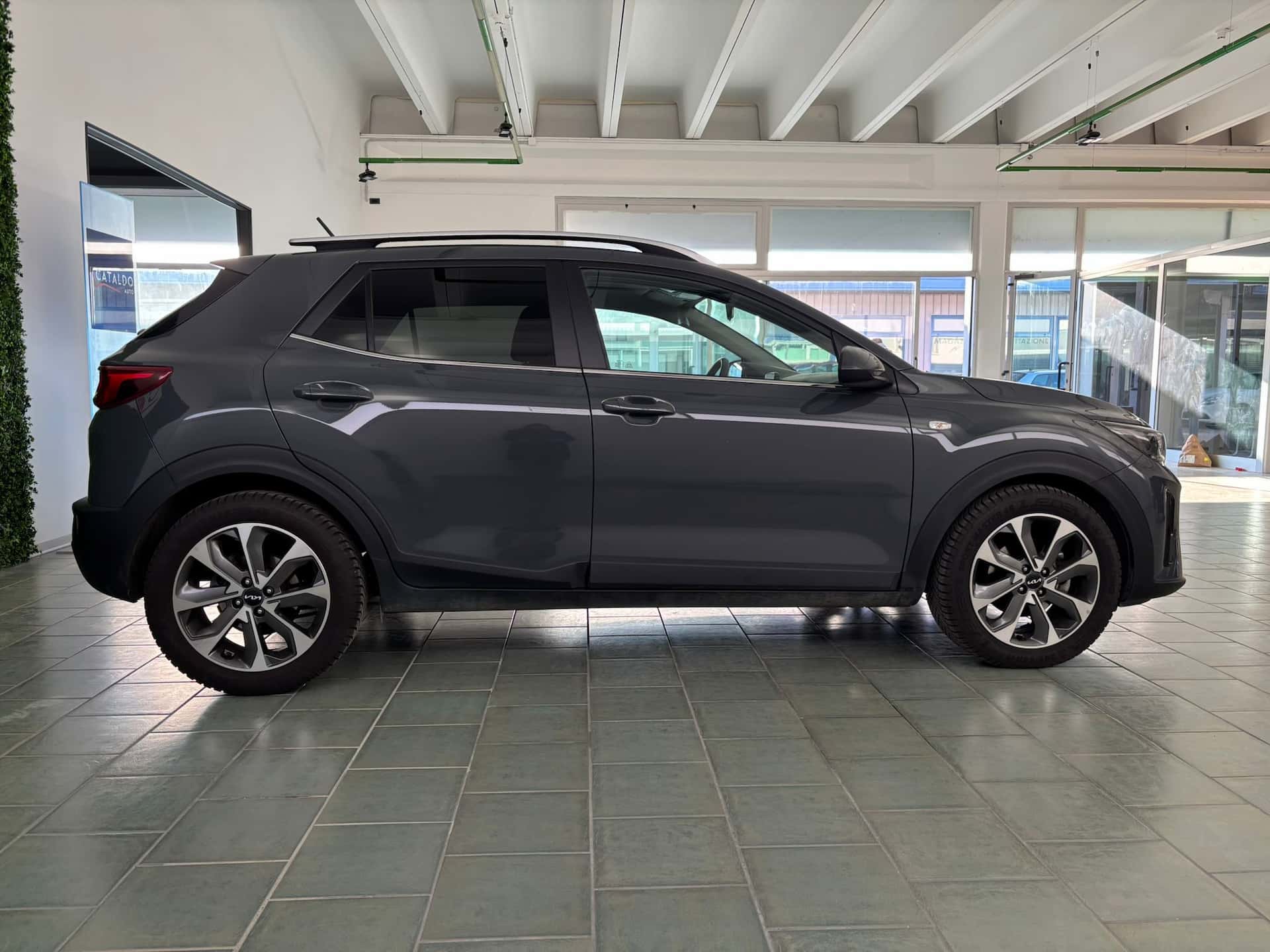 Kia Stonic 1.0 Style ecogpl 95cv dct - Immagine 6
