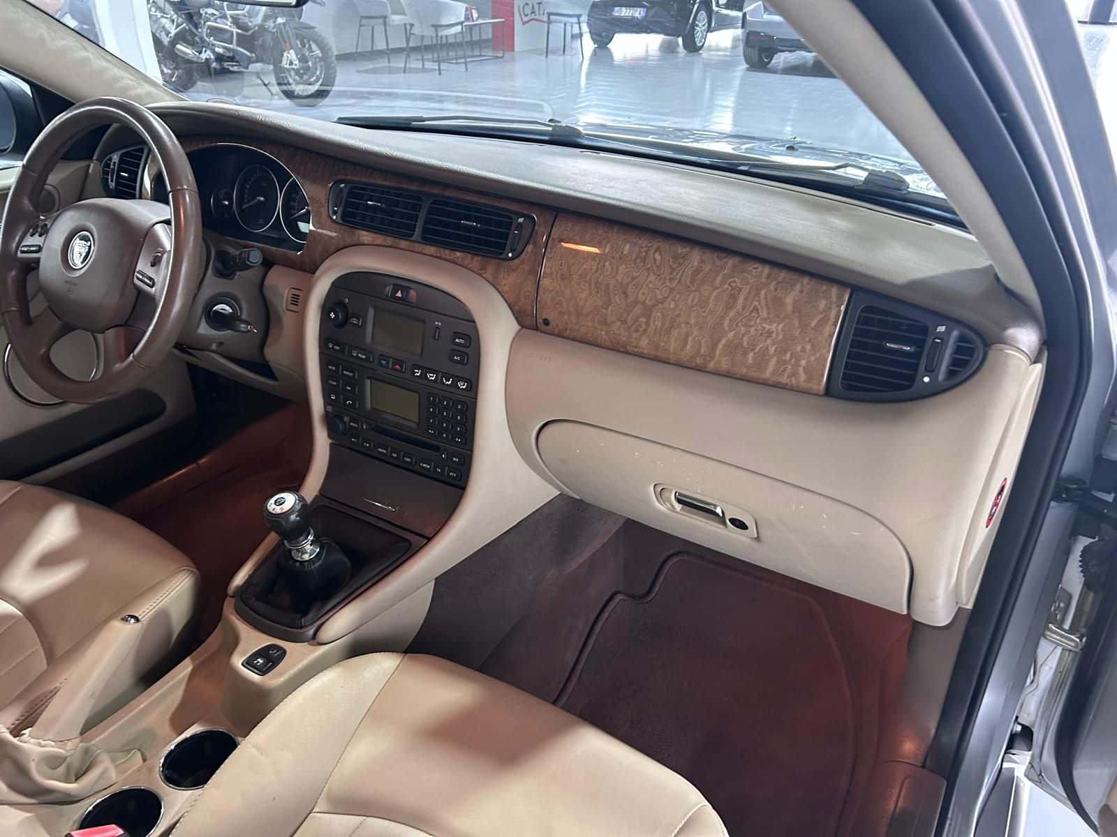 Jaguar X-Type Station Wagon 2.0d Classic E4 - Immagine 14