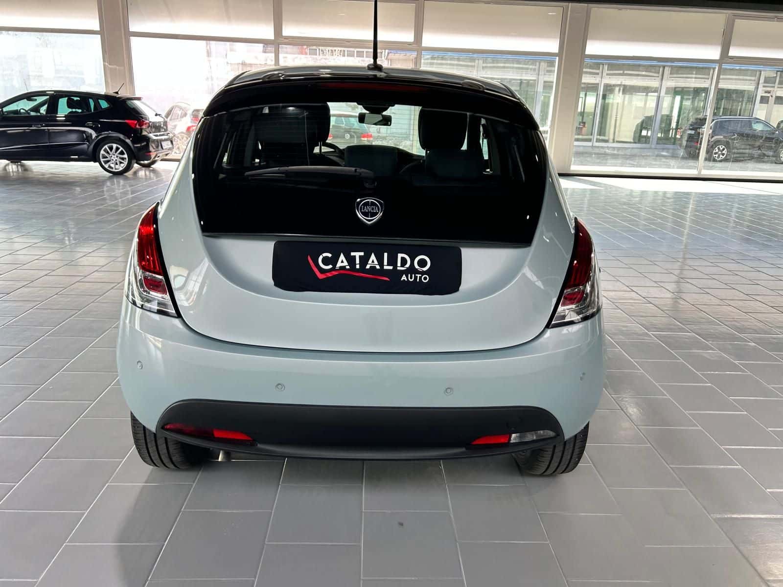 Lancia Ypsilon III 2021 1.0 firefly hybrid Gold SeS - Immagine 3