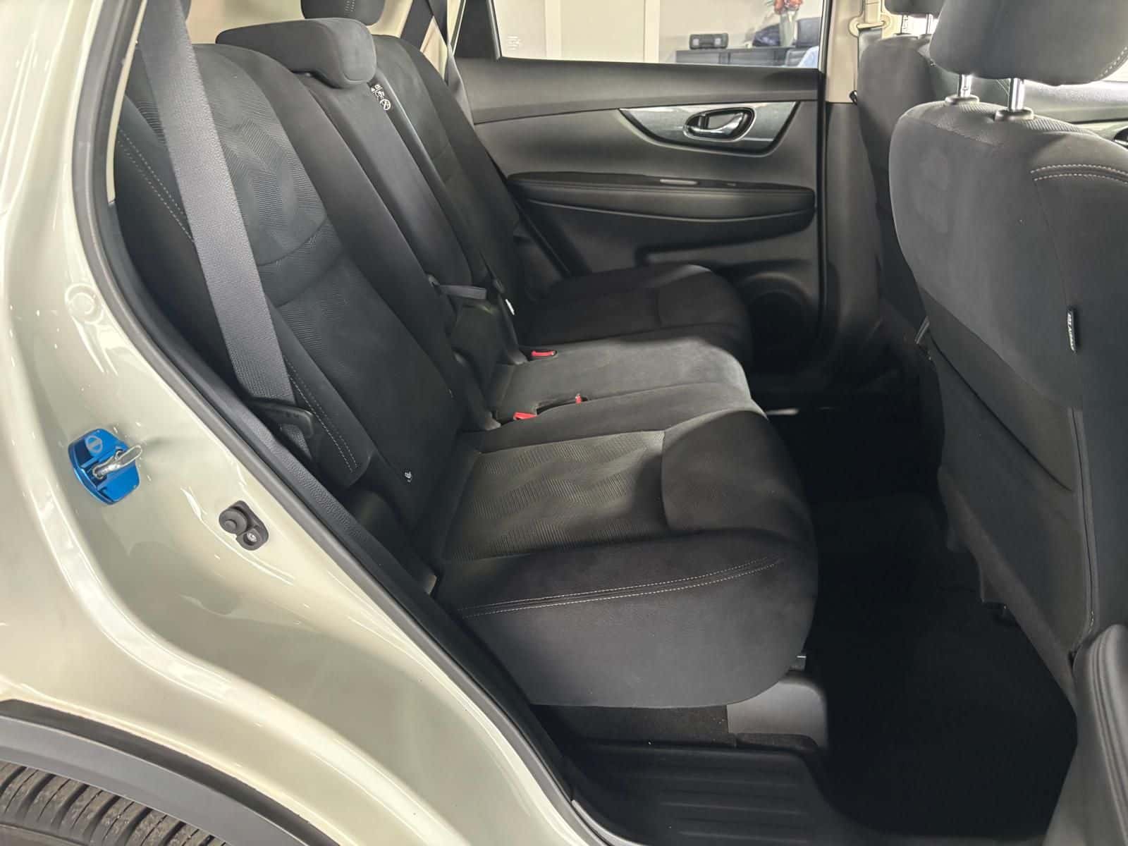 Nissan X-Trail III 2014 1.6 dci N-Vision 2wd - Immagine 21