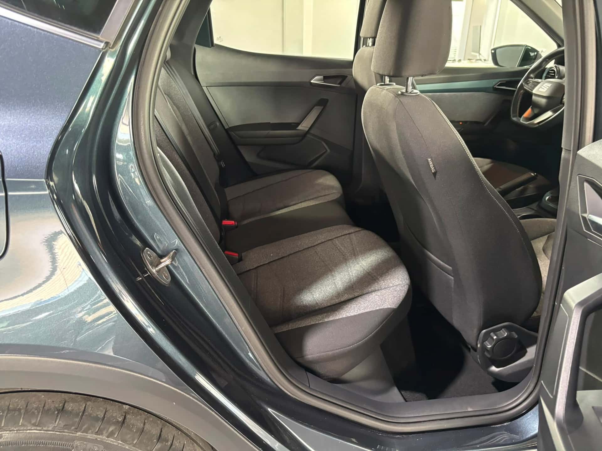 SEAT Arona 2022 1.0 ecotsi Xperience 95cv - Immagine 18