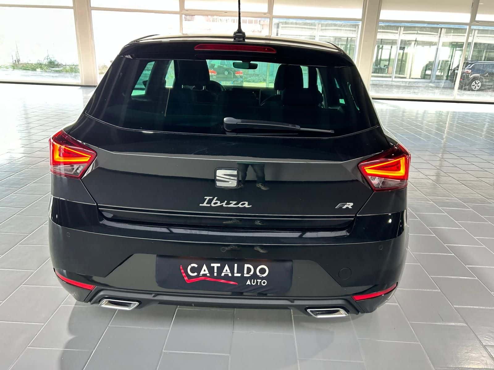 SEAT Ibiza V 2017 1.0 ecotsi FR 95cv - Immagine 4