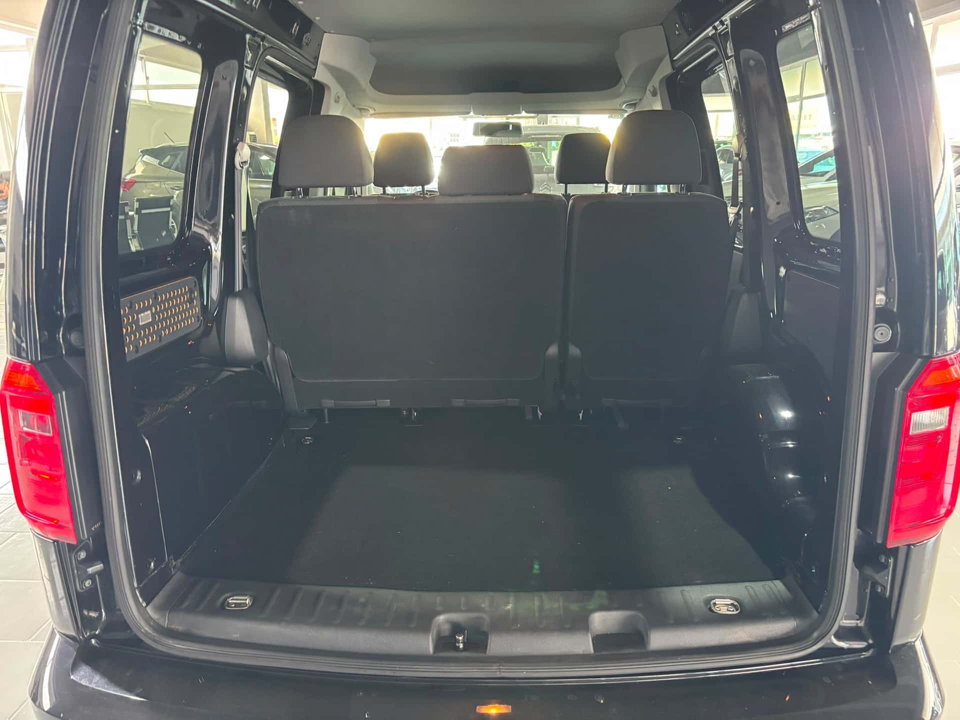 VOLKSWAGWEN CADDY 1.4 CONCEPTLINE TGI  - Immagine 20