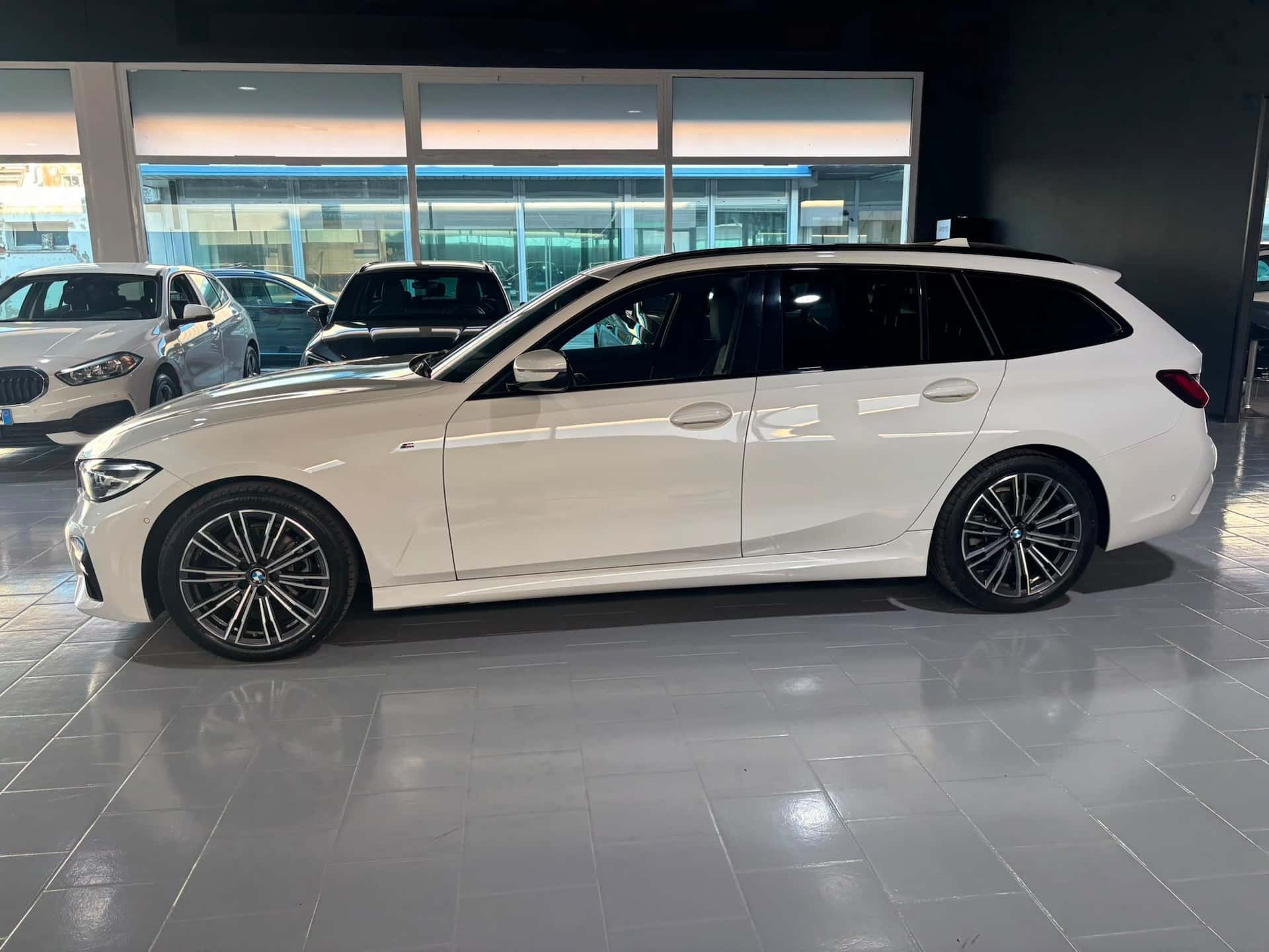 Bmw 320d 48V Touring Msport - Immagine 2