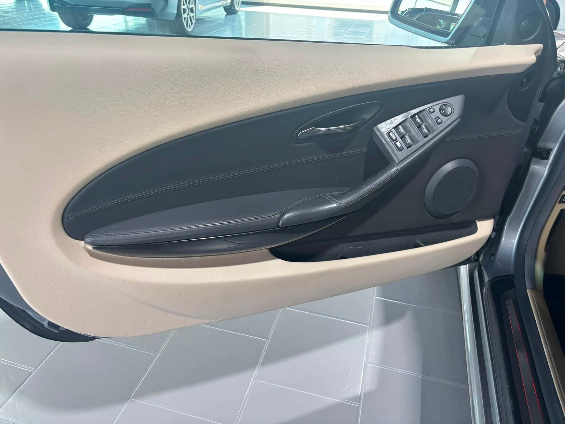 BMW 630Ci Cabrio - Immagine 9