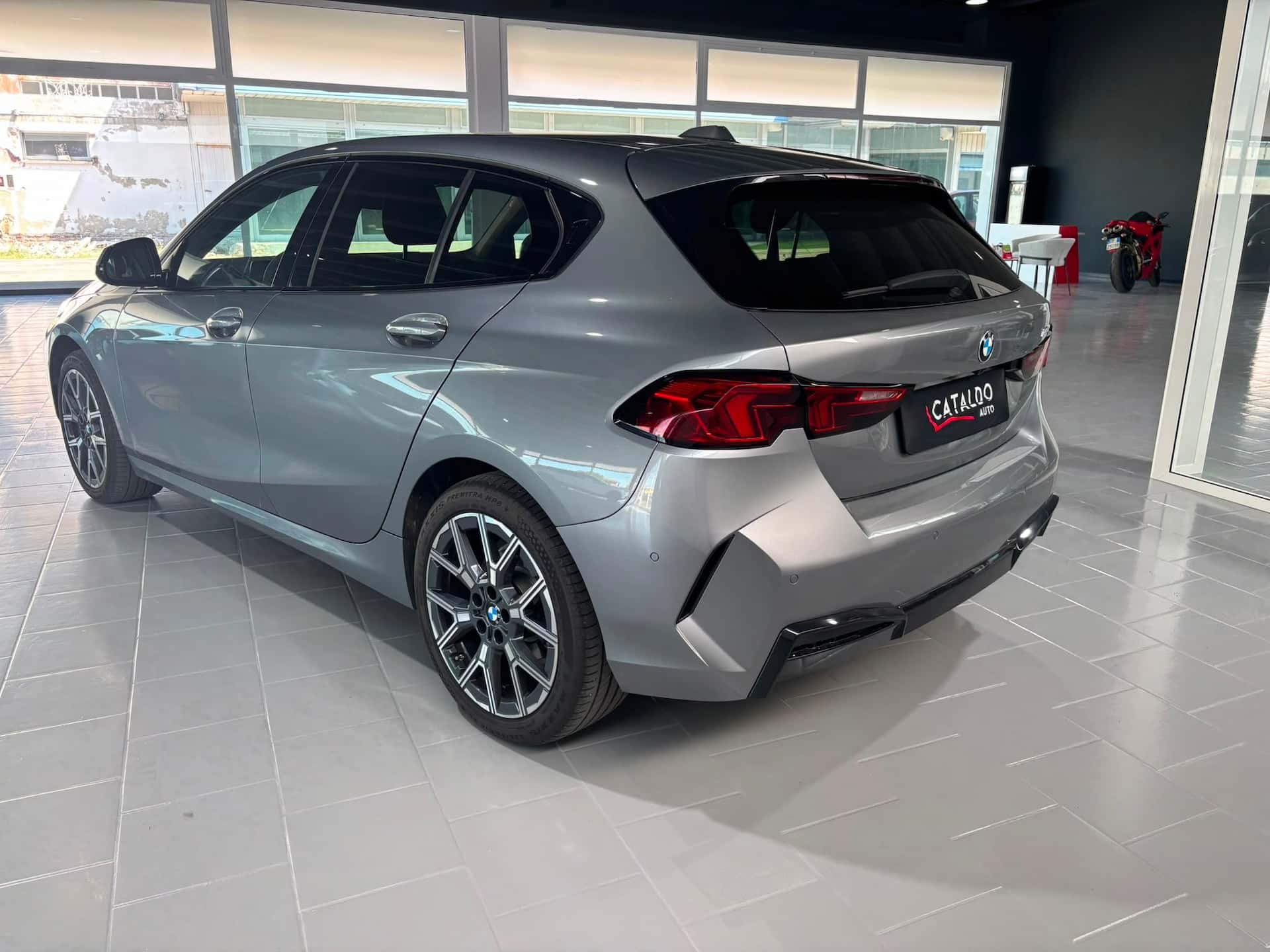 BMW 118 Serie 1 F70 118d MSport Design auto - Immagine 3