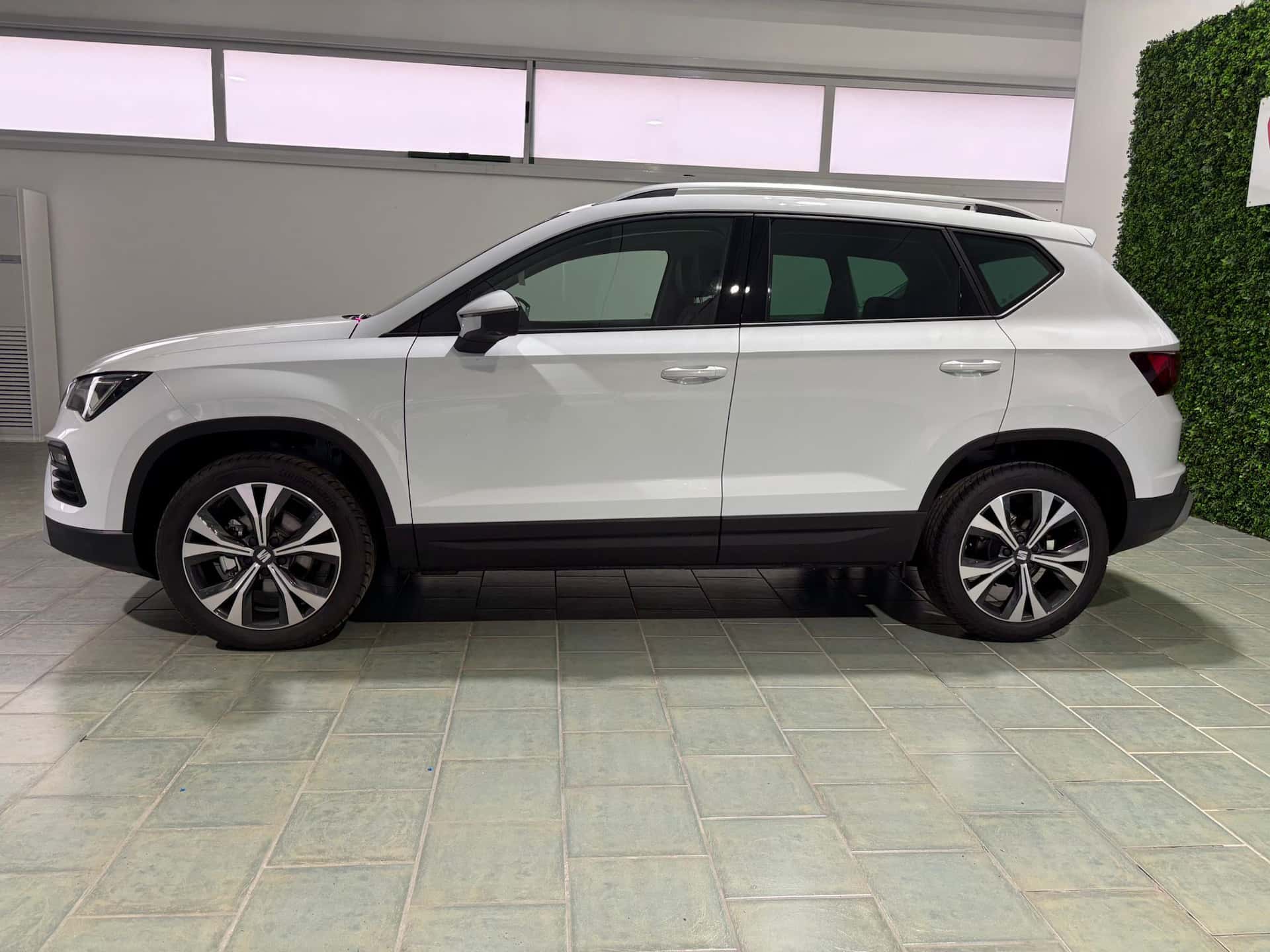 SEAT Ateca 2020 1.5 ecotsi Black Edition 150cv dsg - Immagine 2