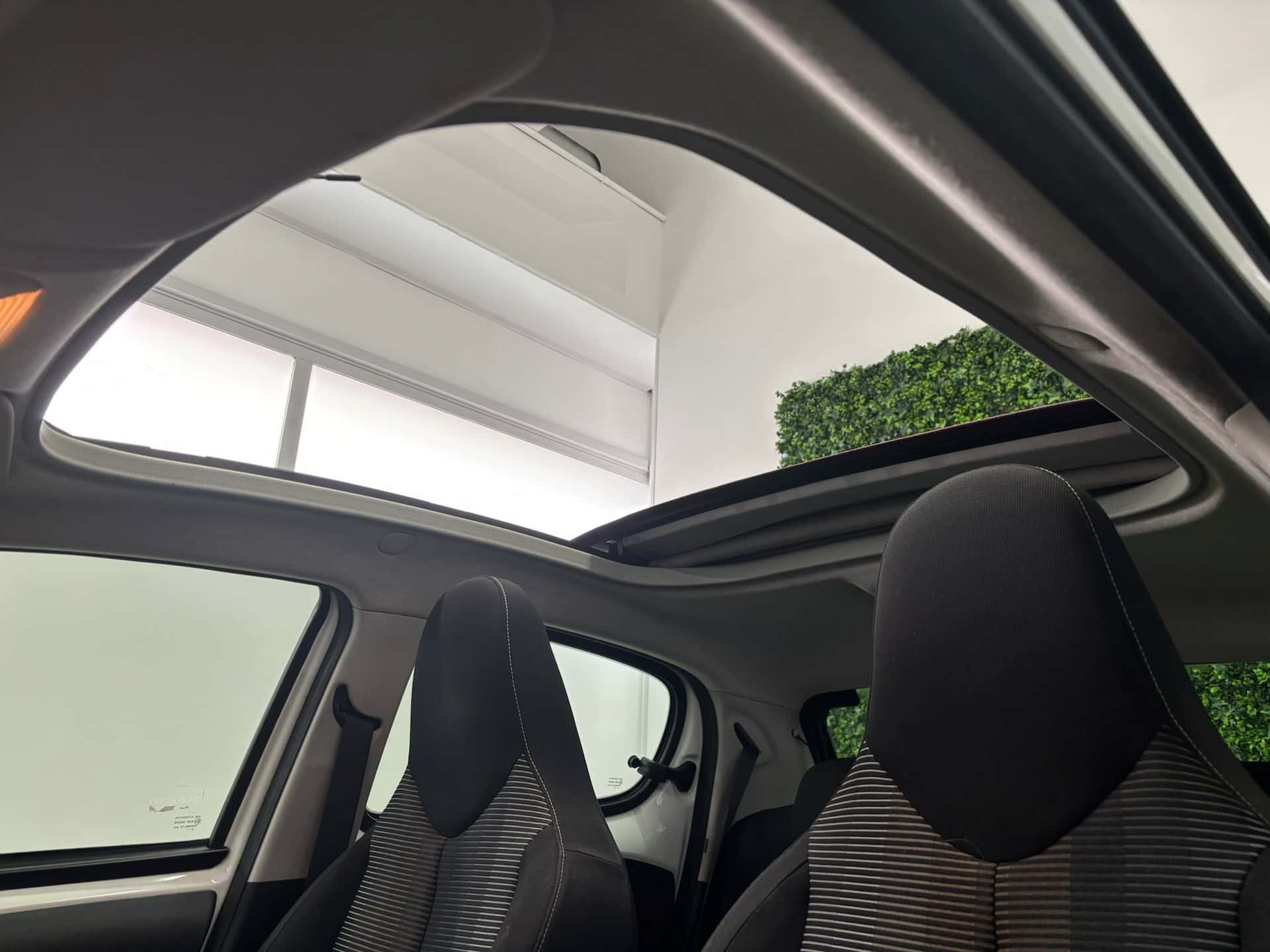 Peugeot 108  5p 1.2 vti 12v Allure - Immagine 9