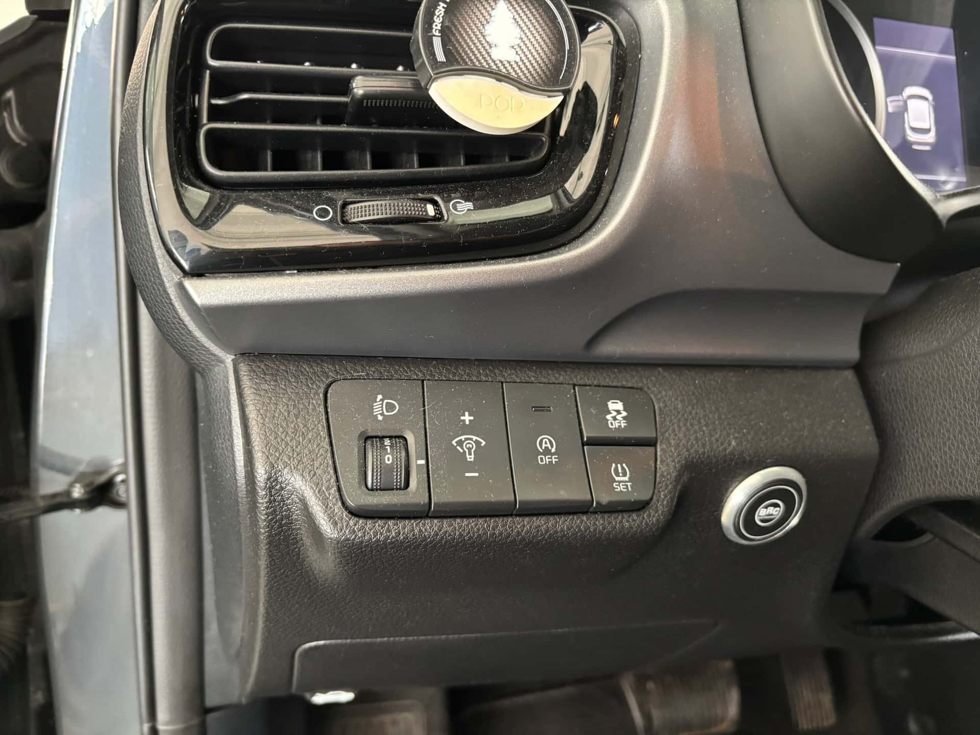 Kia Stonic 1.0 Style ecogpl 95cv dct - Immagine 10