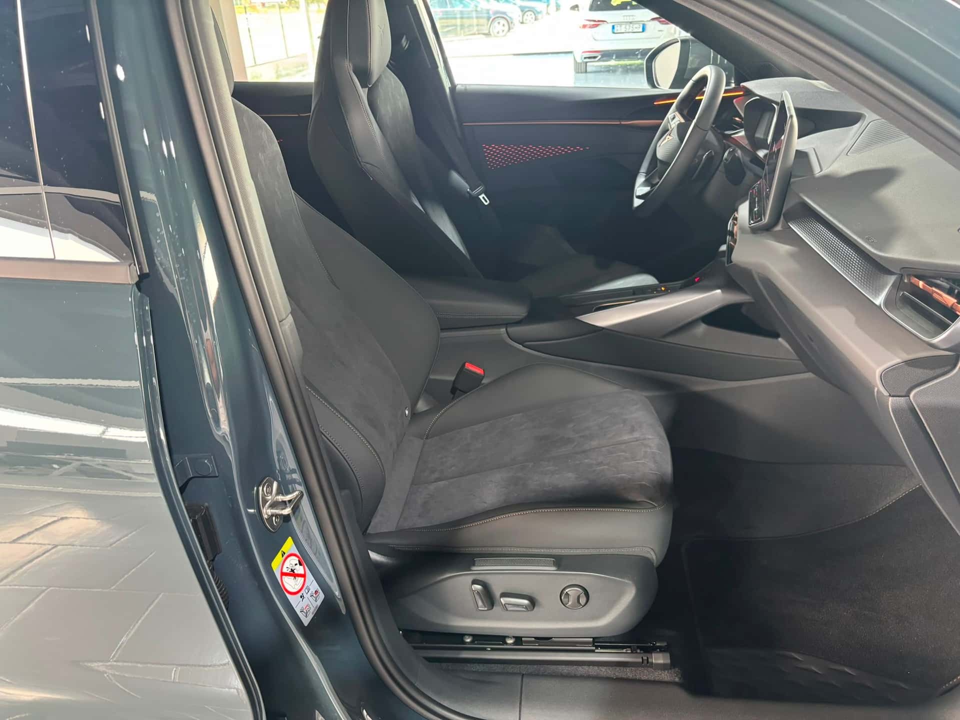 CUPRA Terramar 1.5 e-hybrid 150cv dsg IMPULSE - Immagine 16