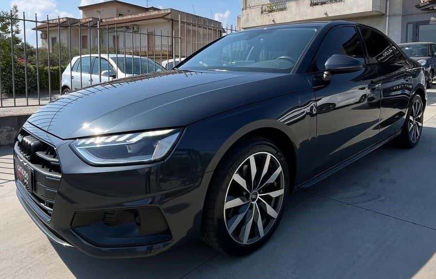 Audi A4 V 2019 Berlina 35 2.0 tdi mhev Business 163cv s-tronic - Immagine 1