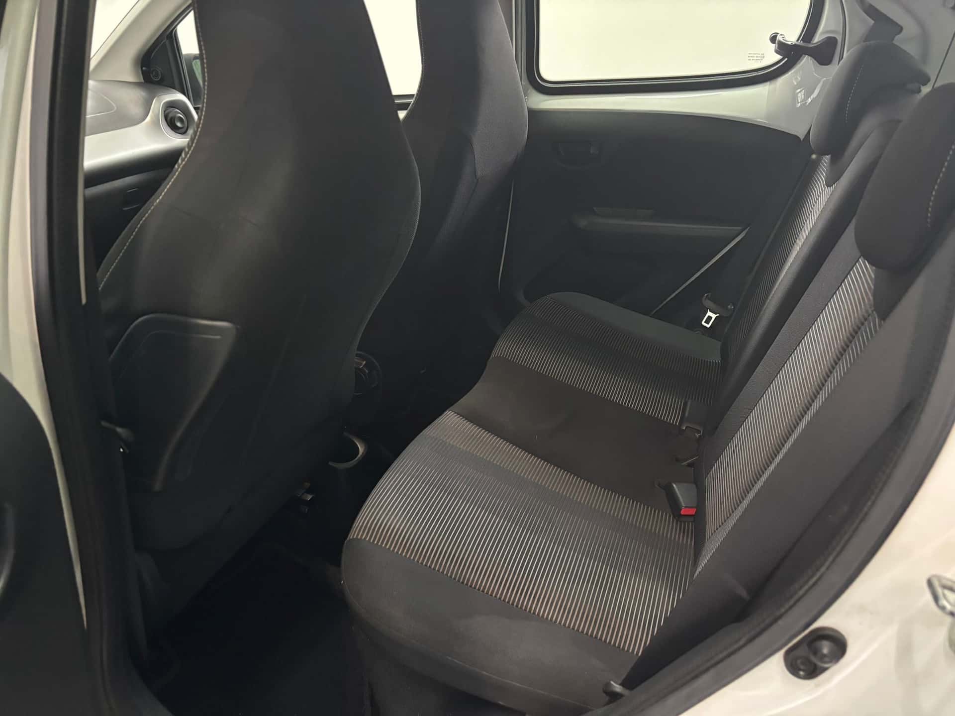 Peugeot 108  5p 1.2 vti 12v Allure - Immagine 21