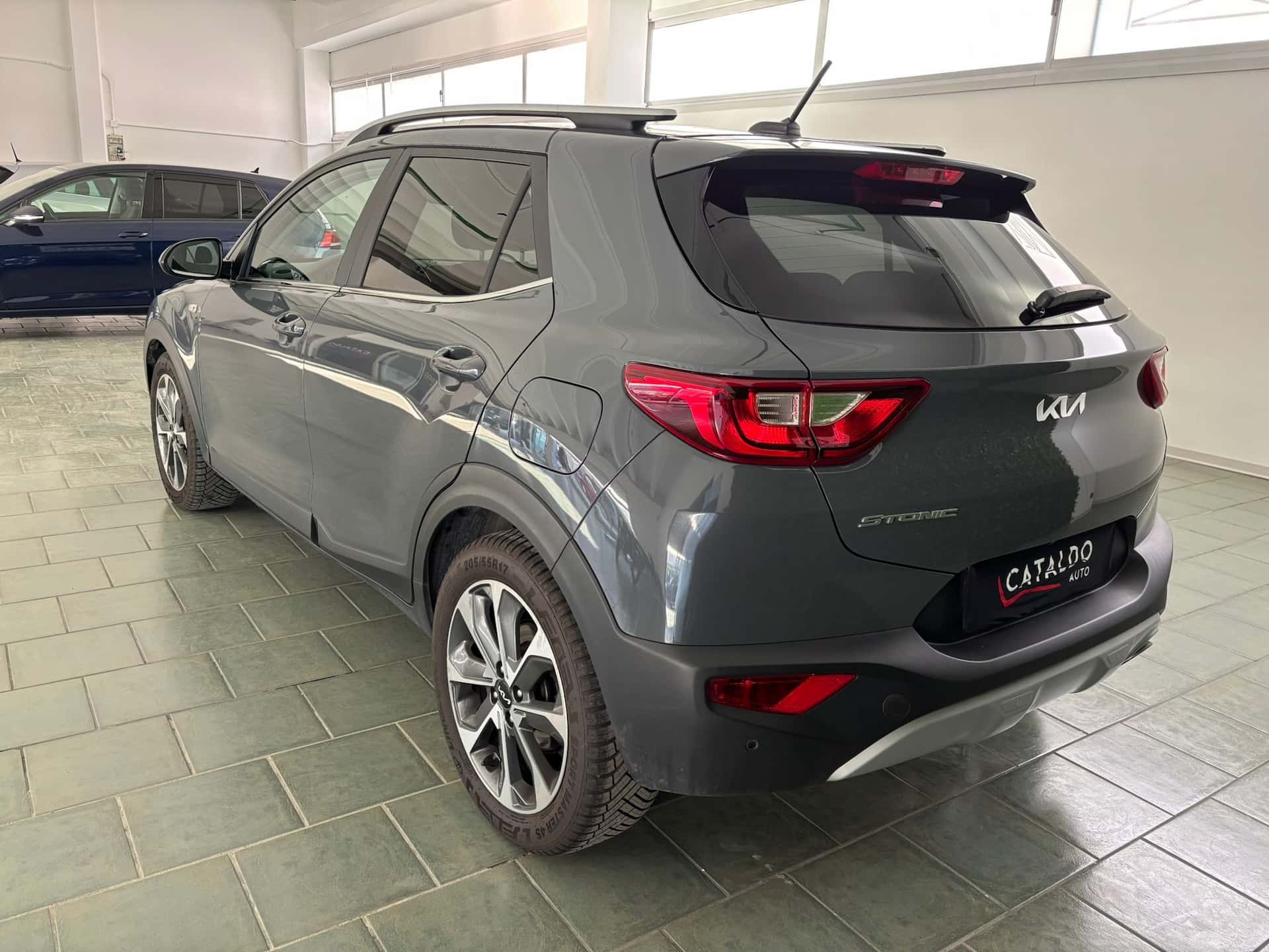 Kia Stonic 1.0 Style ecogpl 95cv dct - Immagine 3