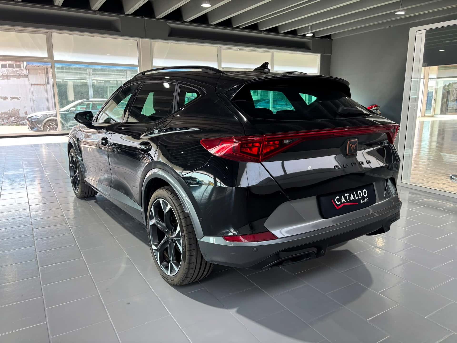 CUPRA Formentor 2020 1.4 e-hybrid 204cv dsg - Immagine 3