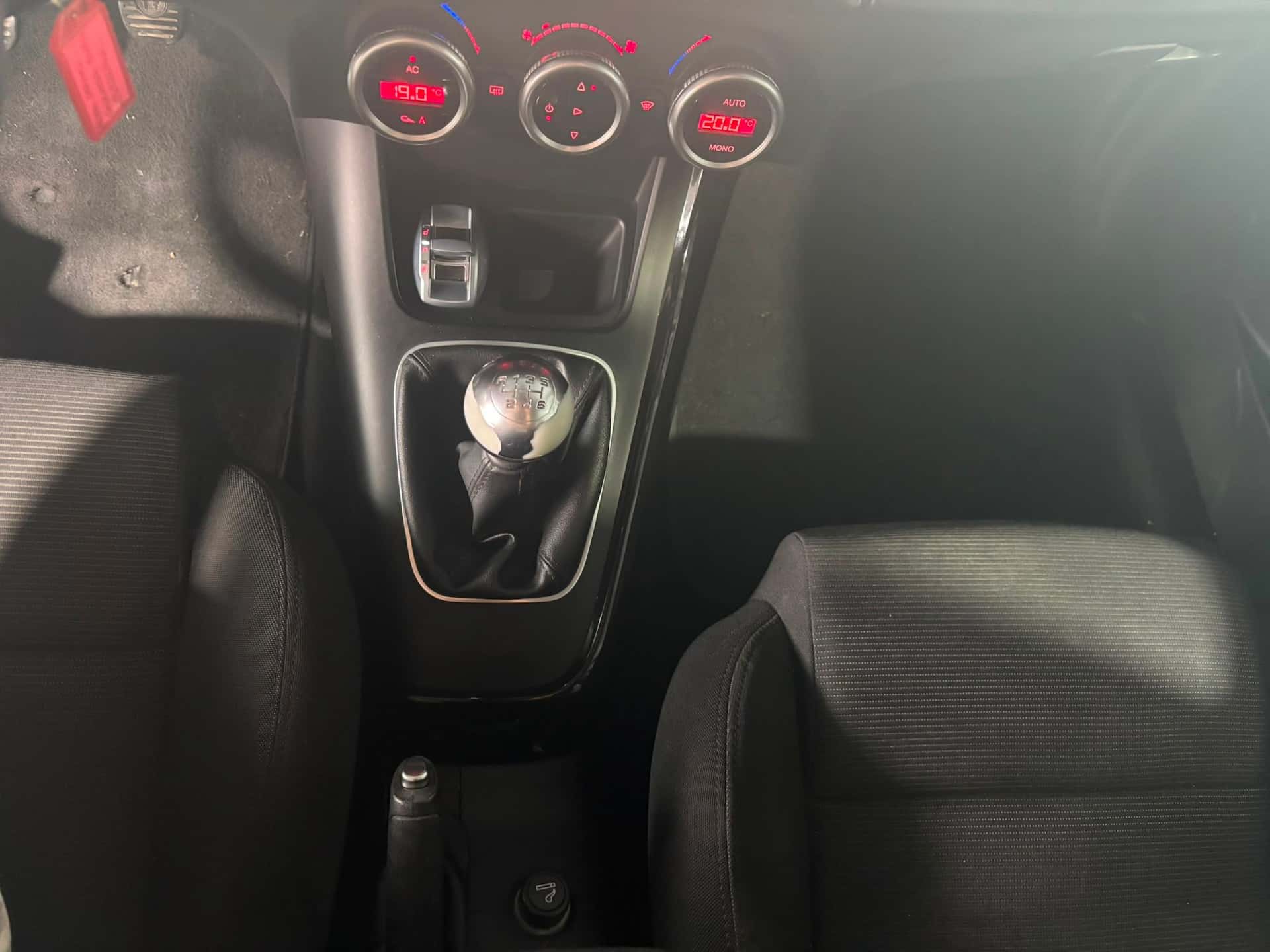 Alfa Romeo Giulietta III 2010 1.6 jtdm(2) Progression c/CL - Immagine 15