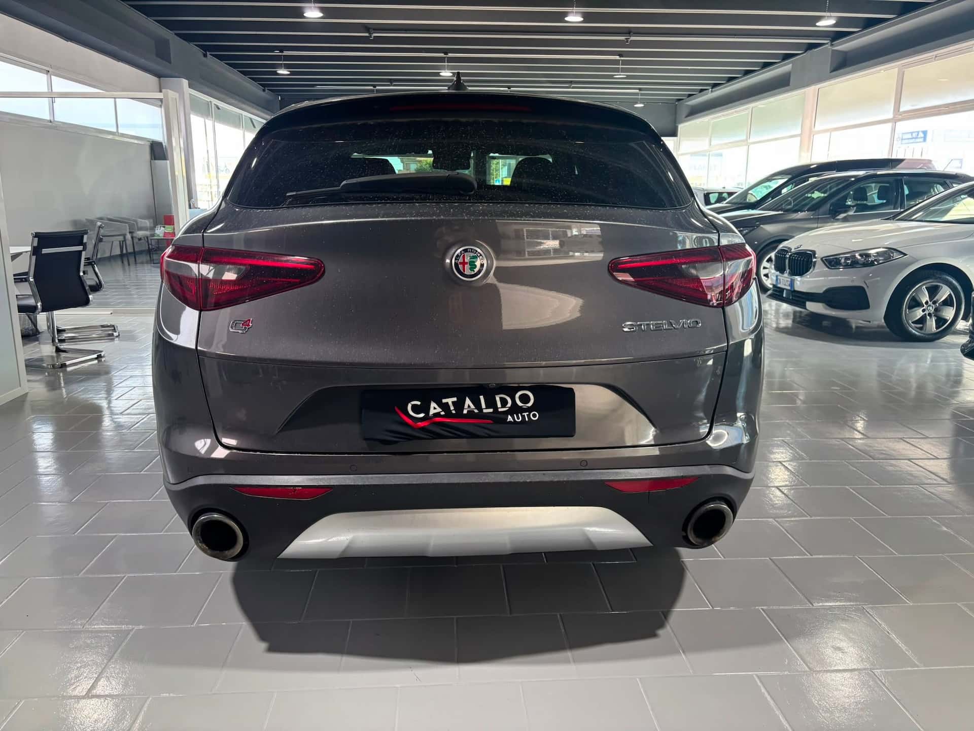 Alfa Romeo Stelvio 2.2 t Executive Q4 210cv auto my19 - Immagine 4