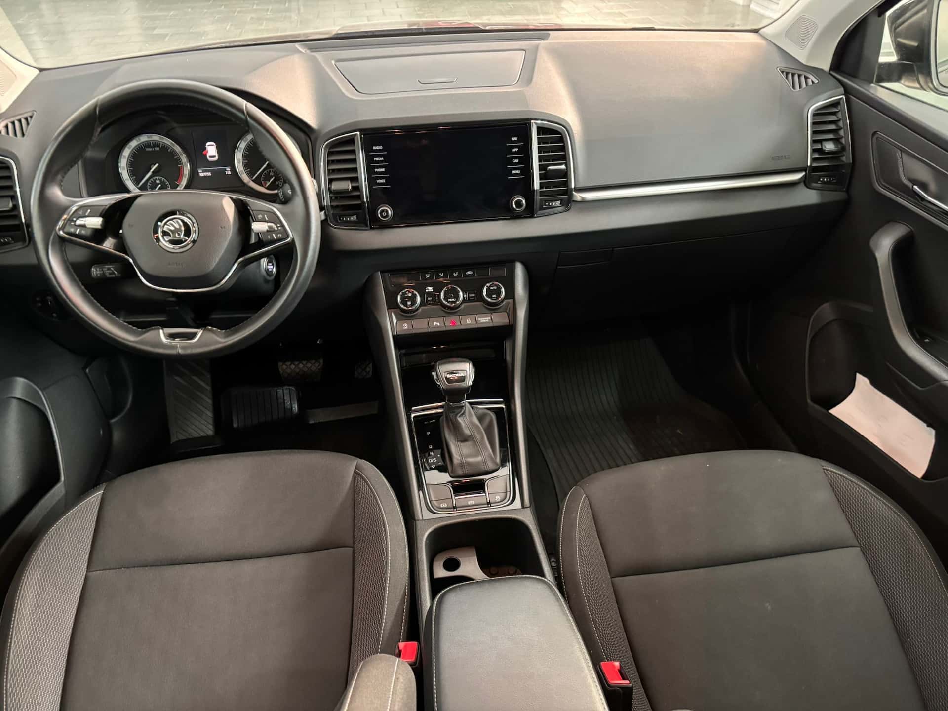 Skoda Karoq 2.0 tdi evo Executive 115cv dsg - Immagine 12