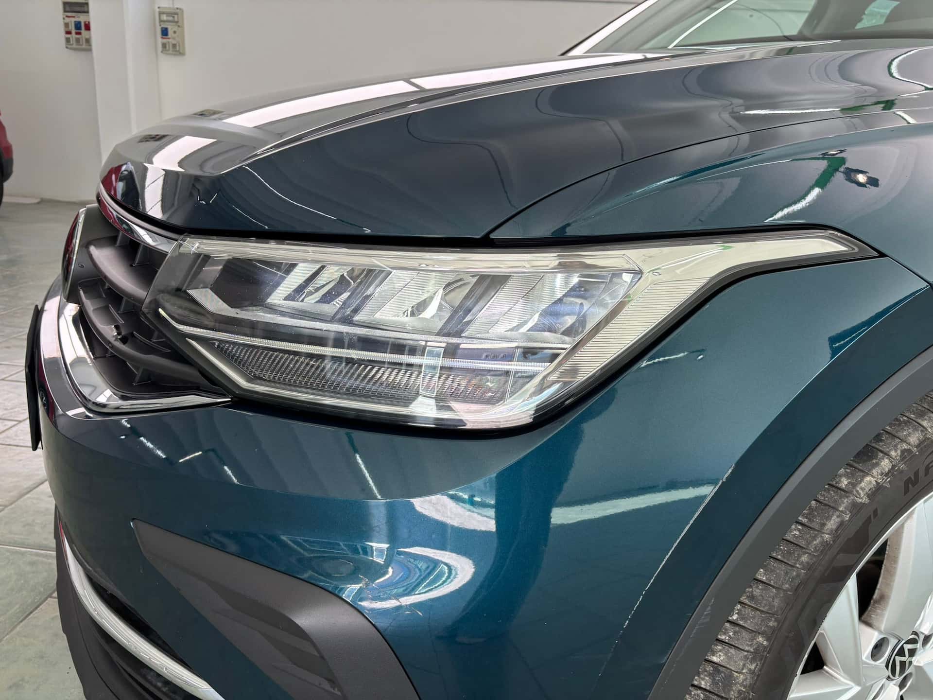 Volkswagen Tiguan II 2021 2.0 tdi Life 122cv - Immagine 22