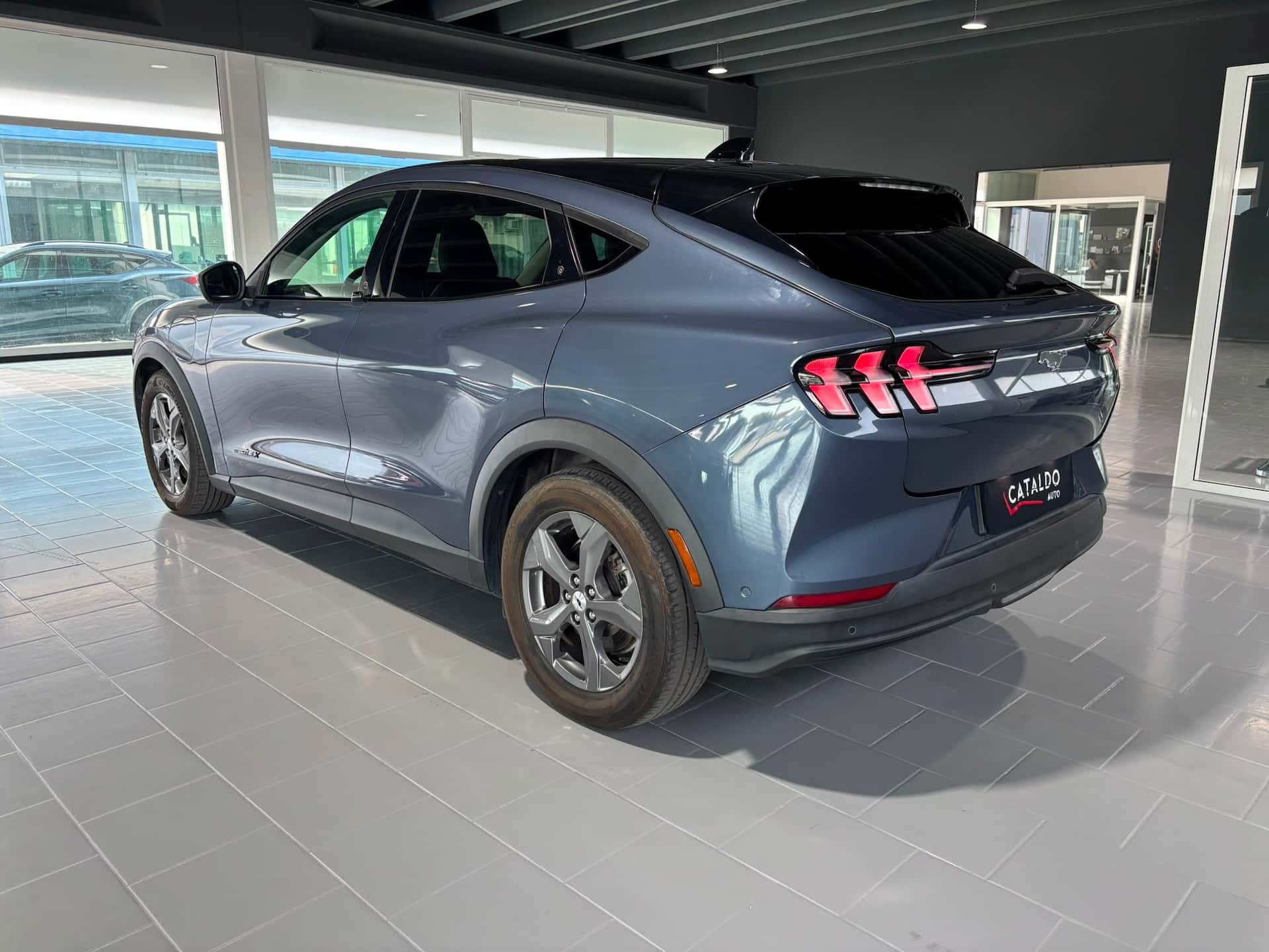 Ford Mustang Mach-e extended range rwd 294cv auto - Immagine 3