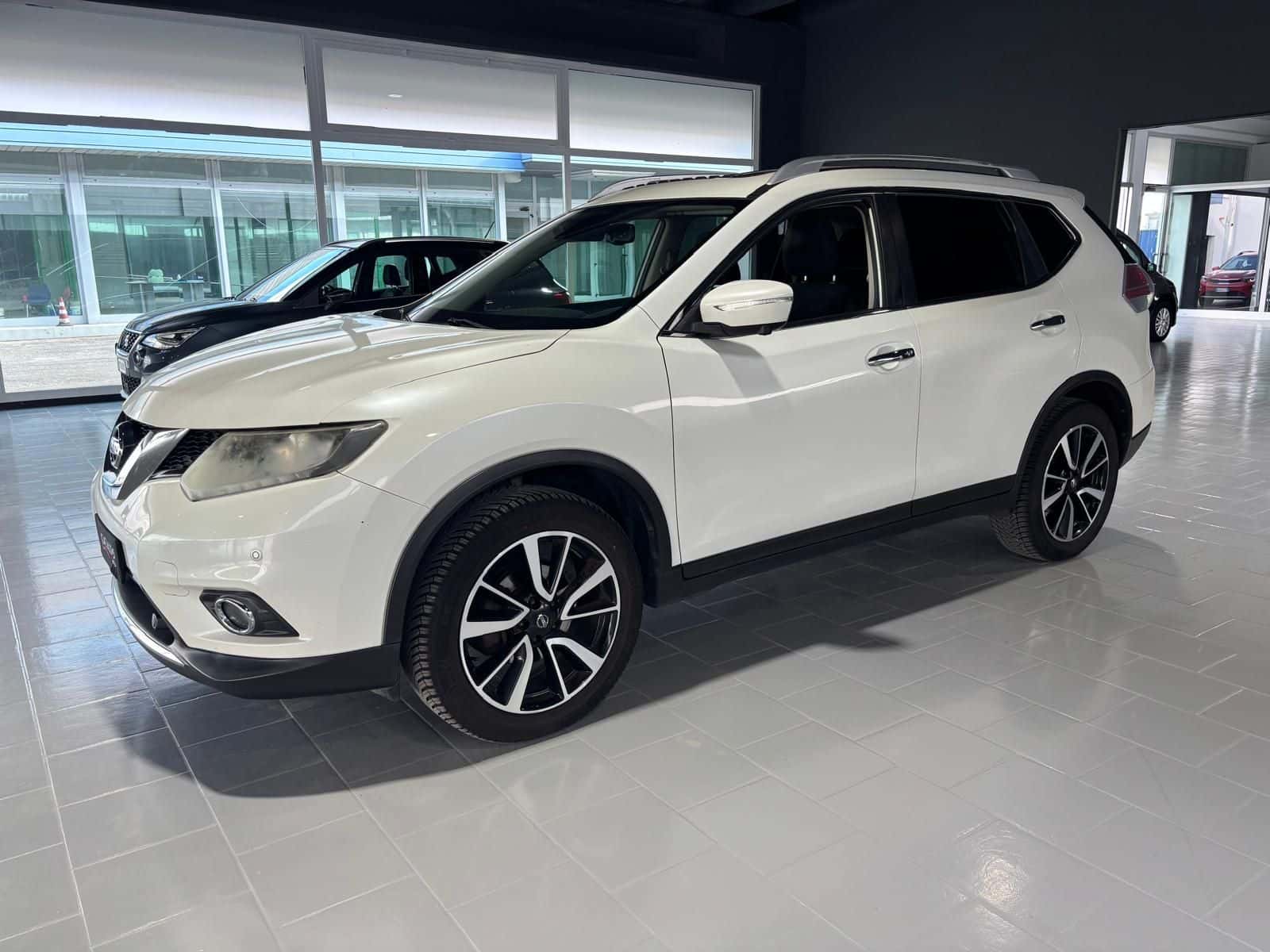 Nissan X-Trail III 2014 1.6 dci N-Vision 2wd - Immagine 1
