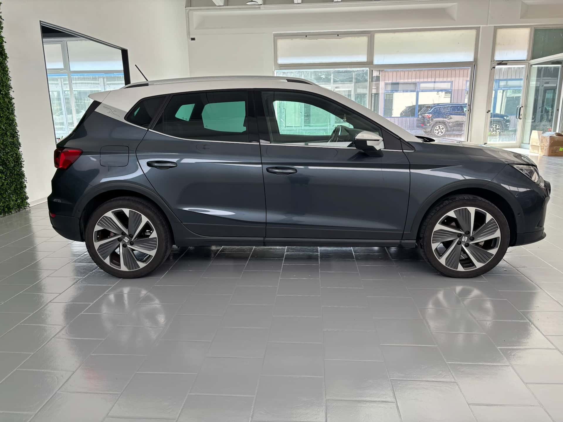 SEAT Arona 2022 1.0 ecotsi FR 110cv - Immagine 6