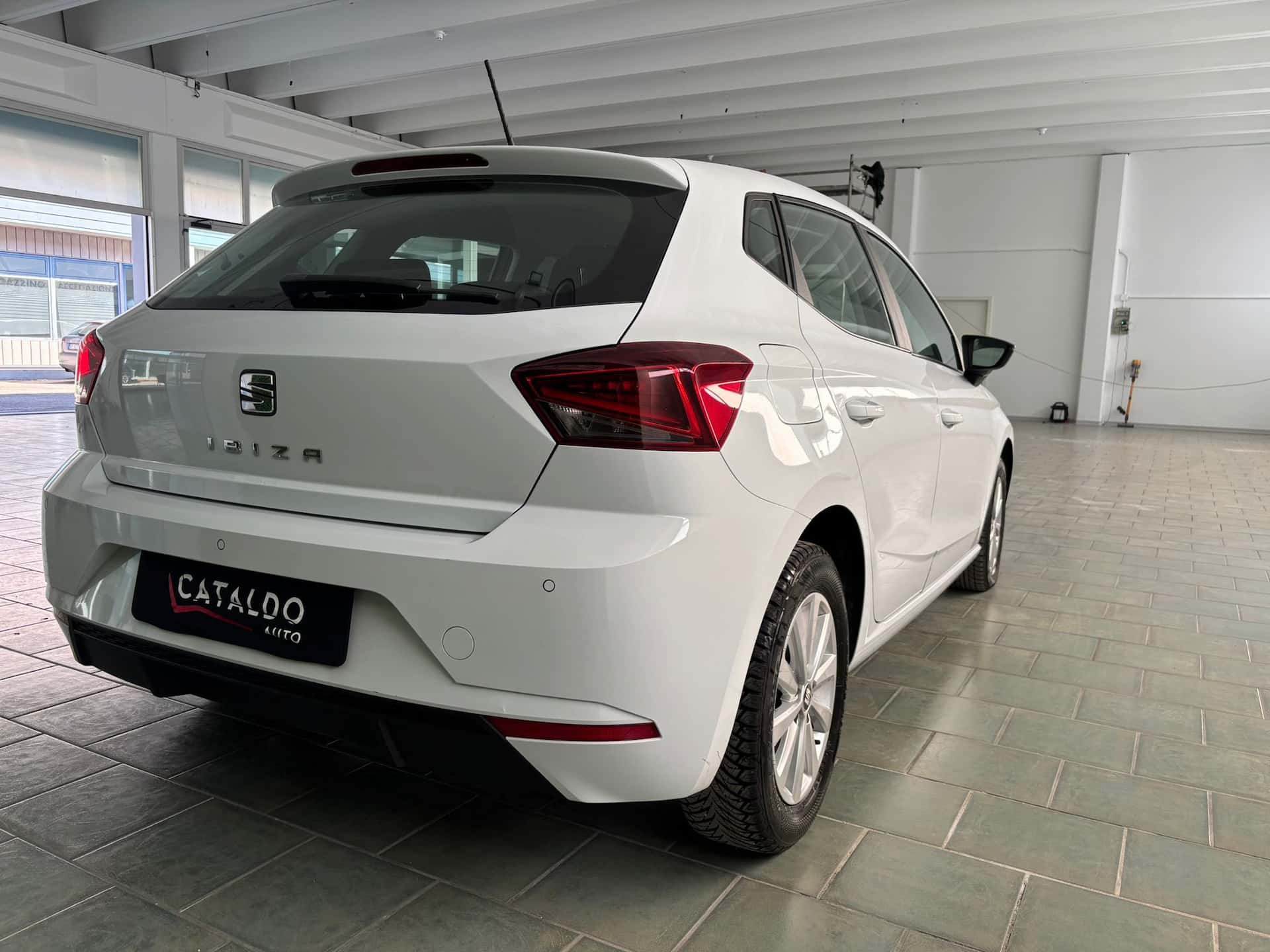 SEAT Ibiza V 2017 1.6 tdi Business 95cv - Immagine 5