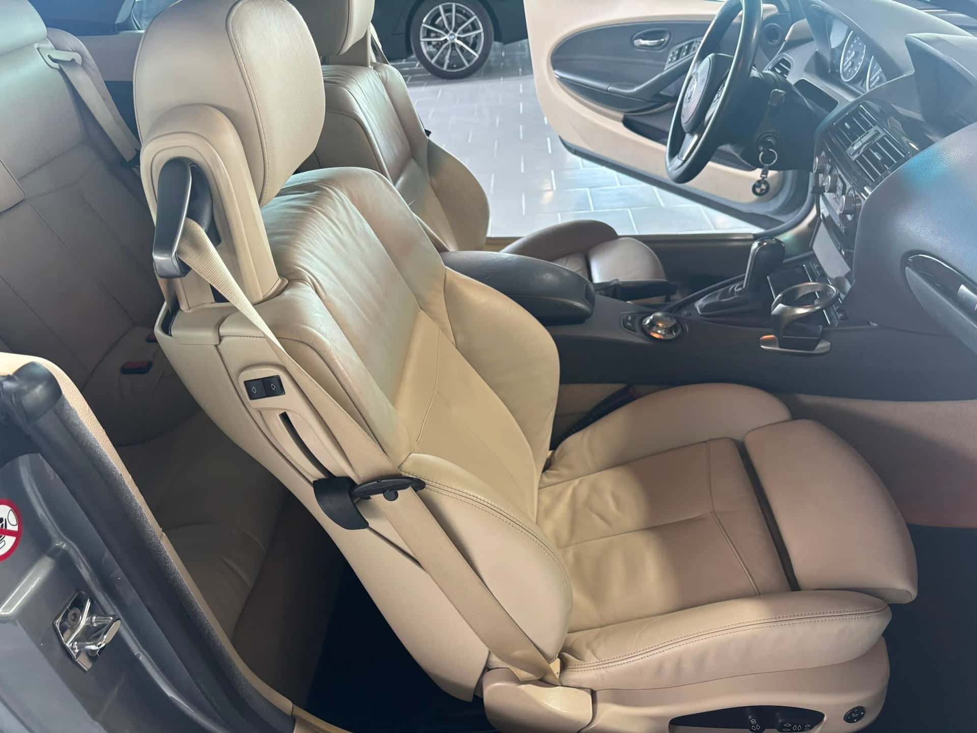 BMW 630Ci Cabrio - Immagine 17